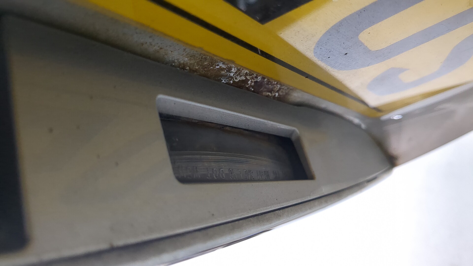 Дверь багажника