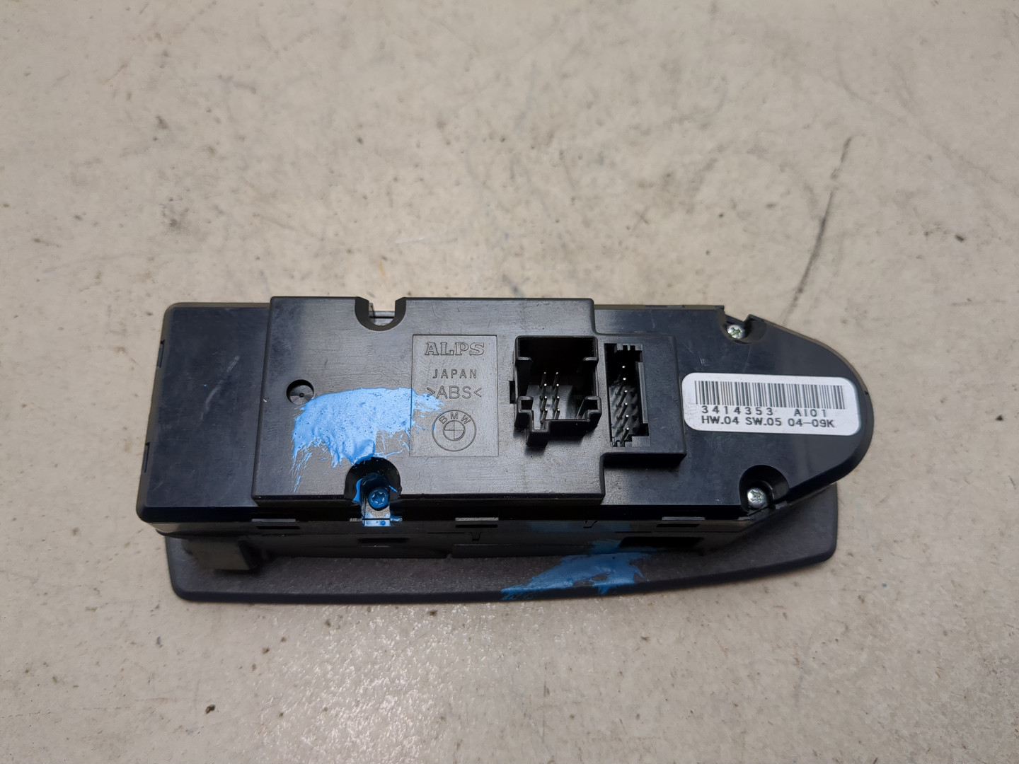 Кнопка стеклоподъемника