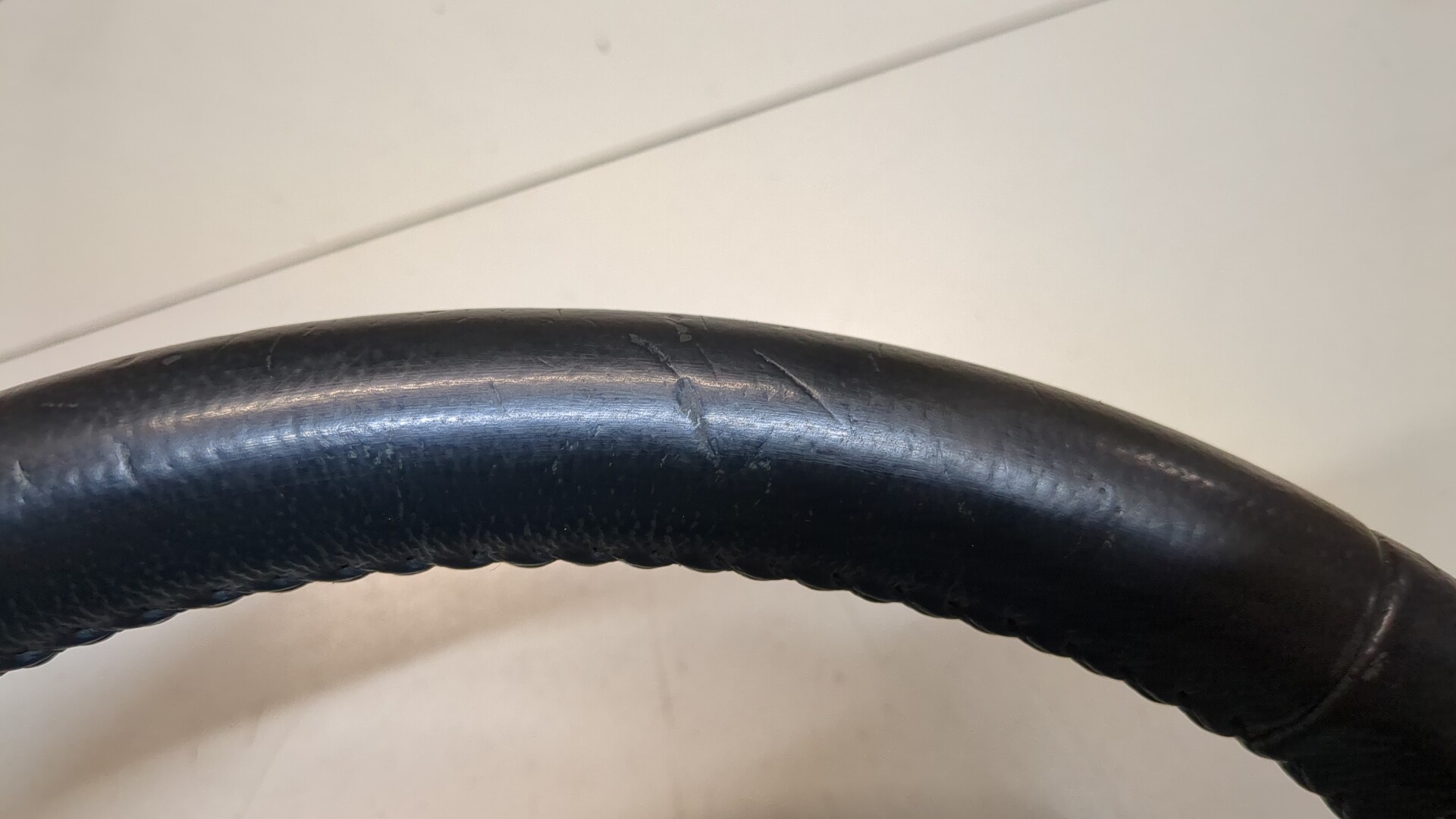 Рулевое колесо (руль)