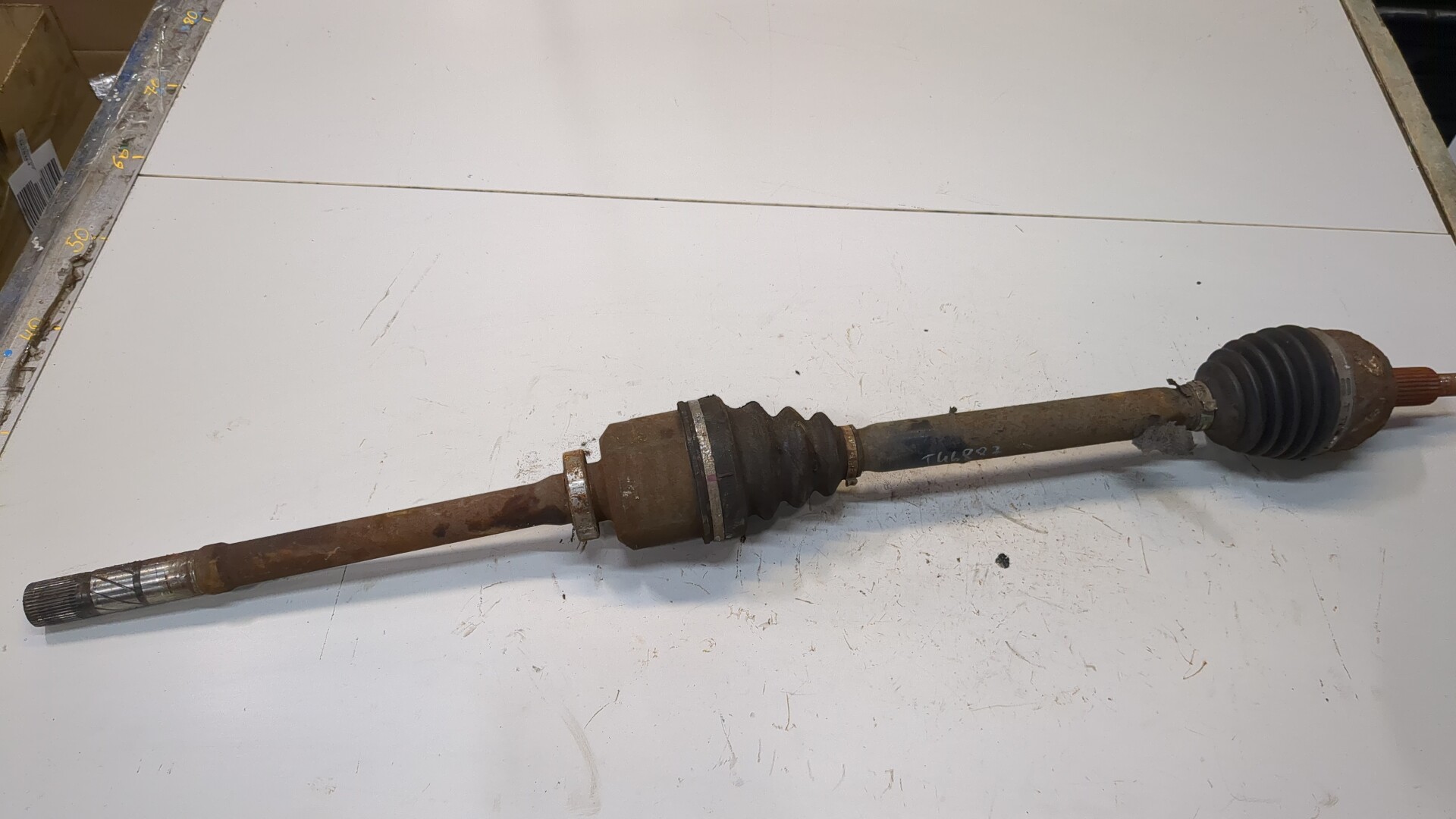 Полуось передняя правая