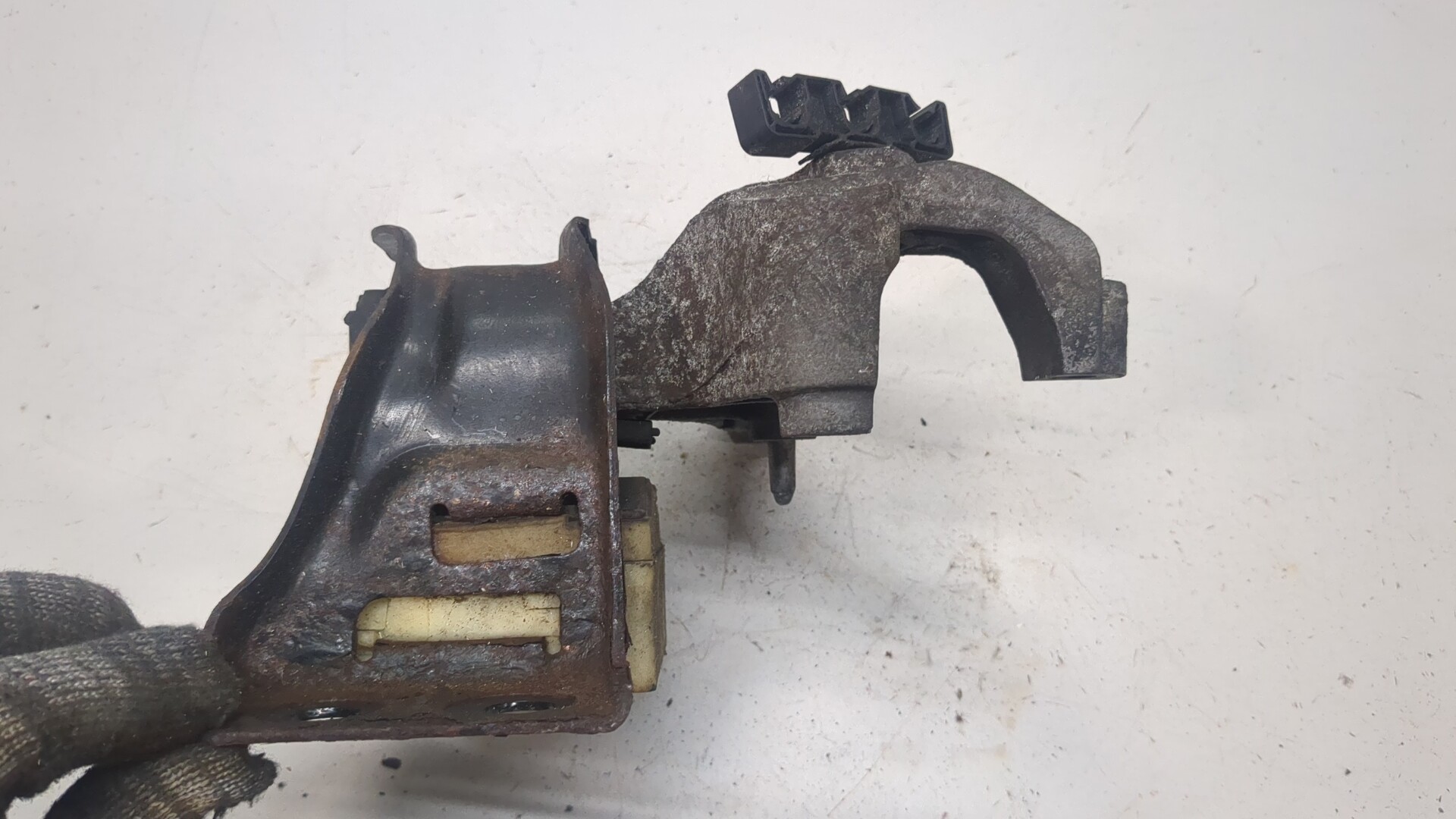 Опора двигателя