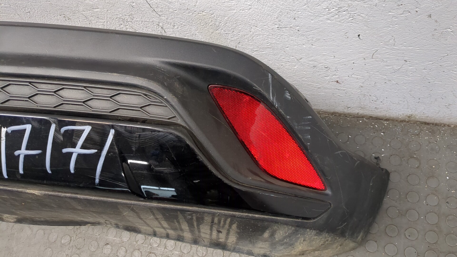 Бампер задний