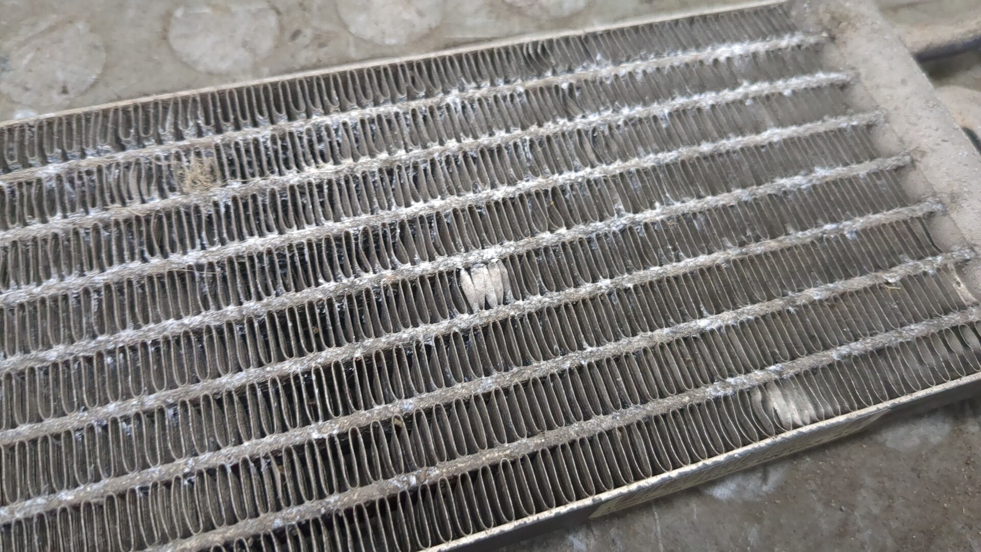 Радиатор охлаждения топлива