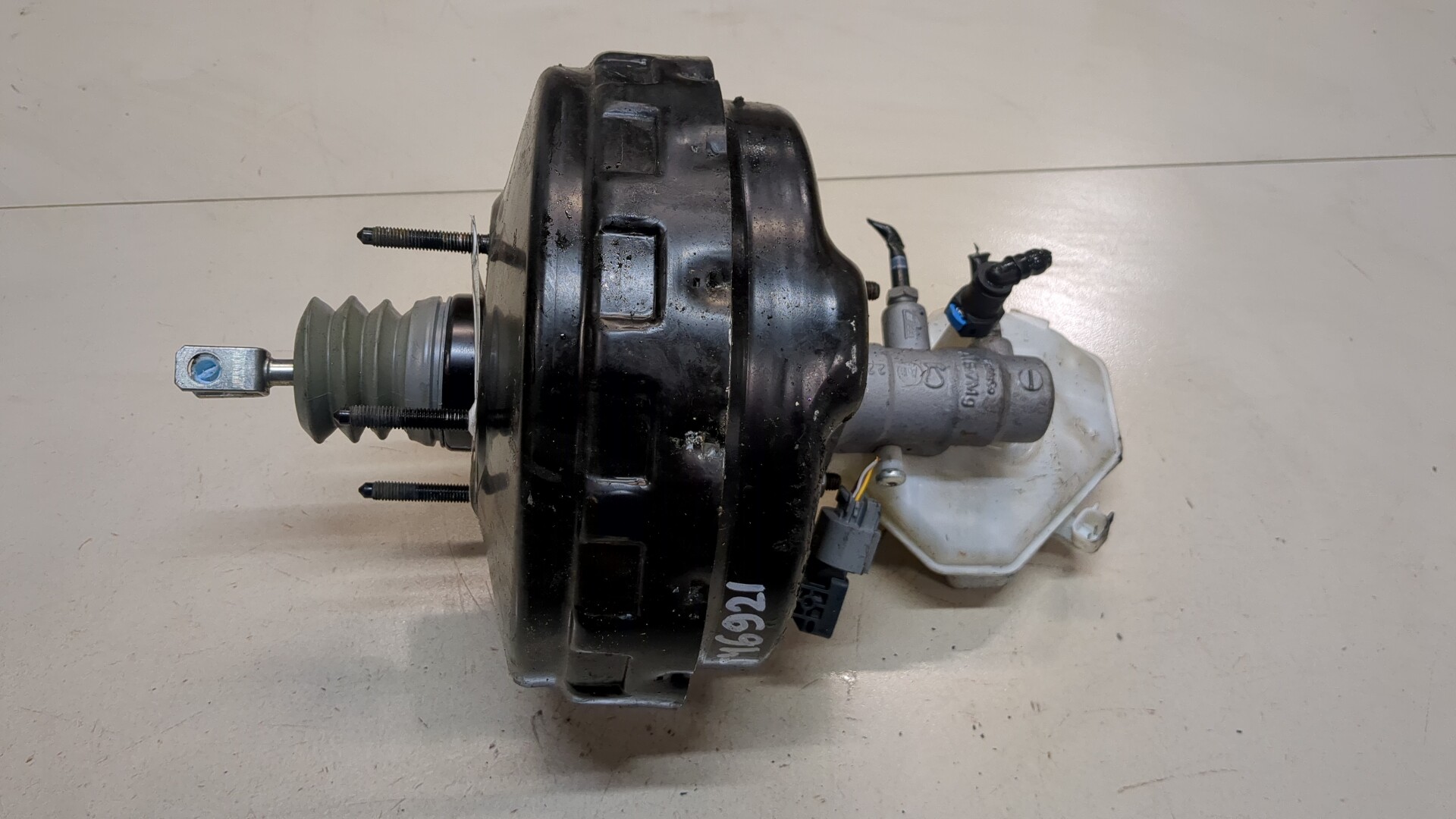 Цилиндр тормозной главный