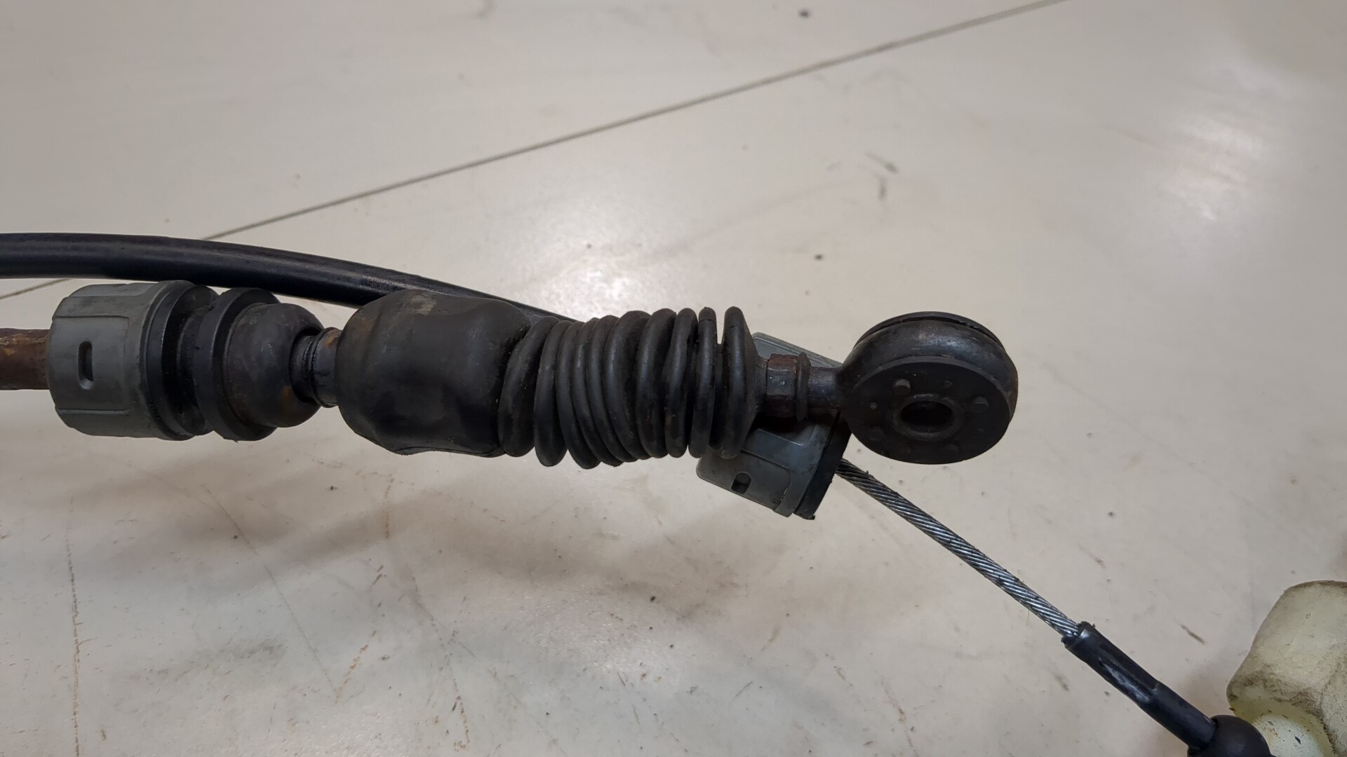 Трос КПП (выбора/переключения передач)