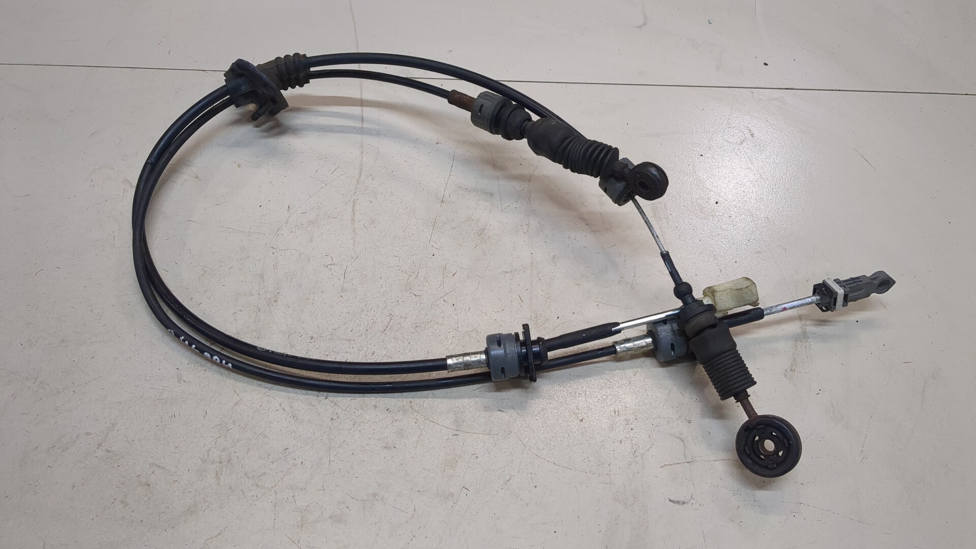 Трос КПП (выбора/переключения передач)