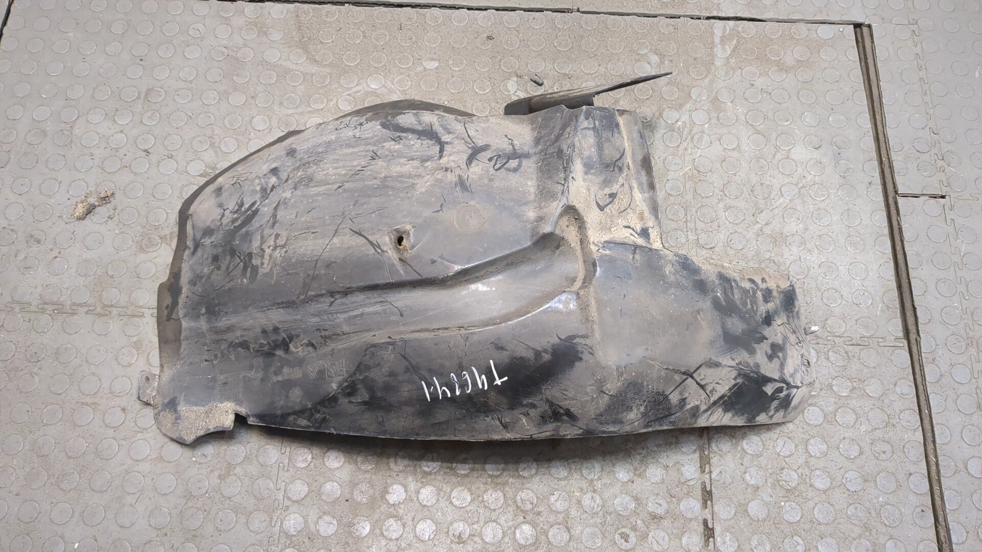 Локер передний правый