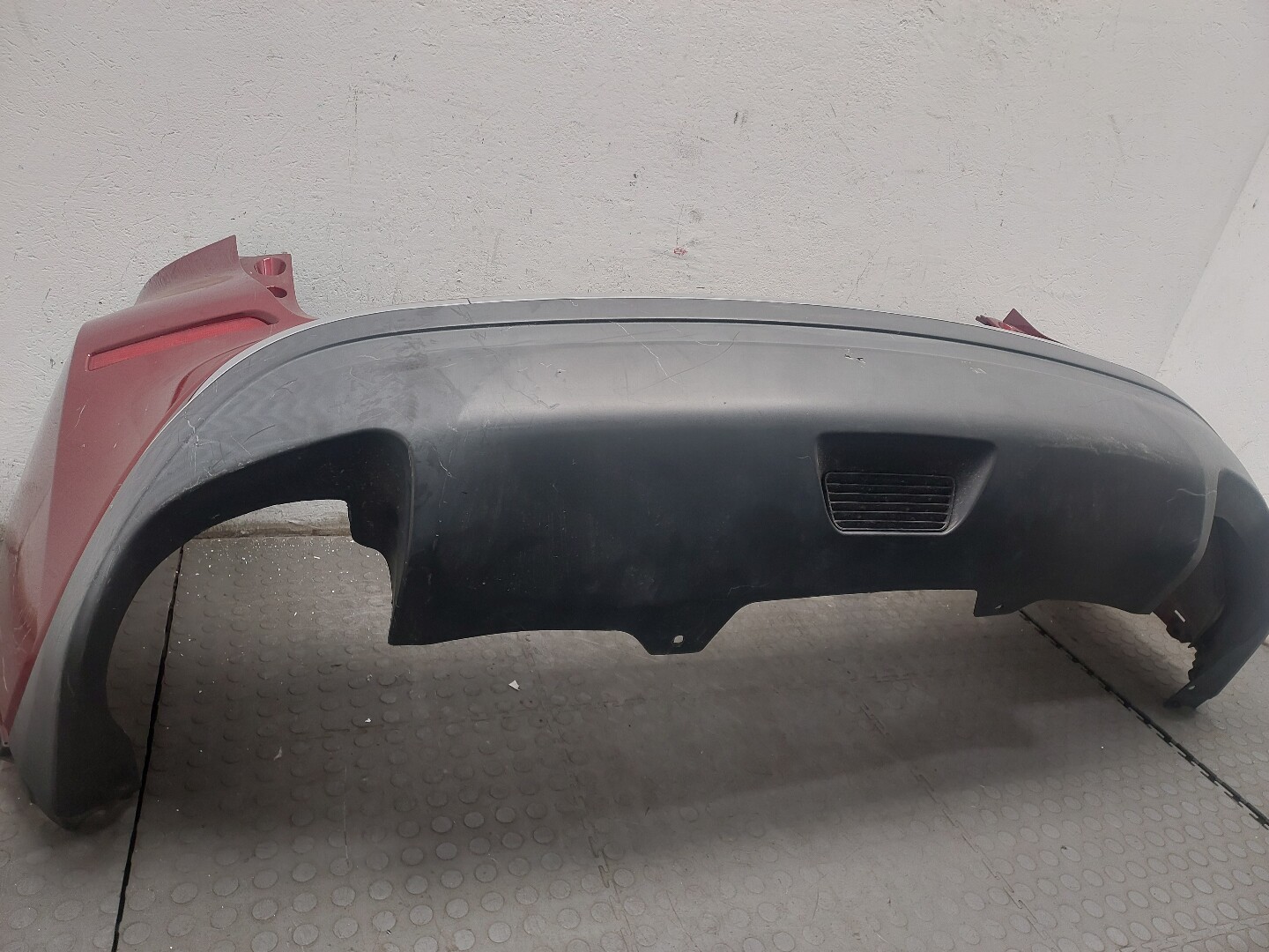 Бампер задний