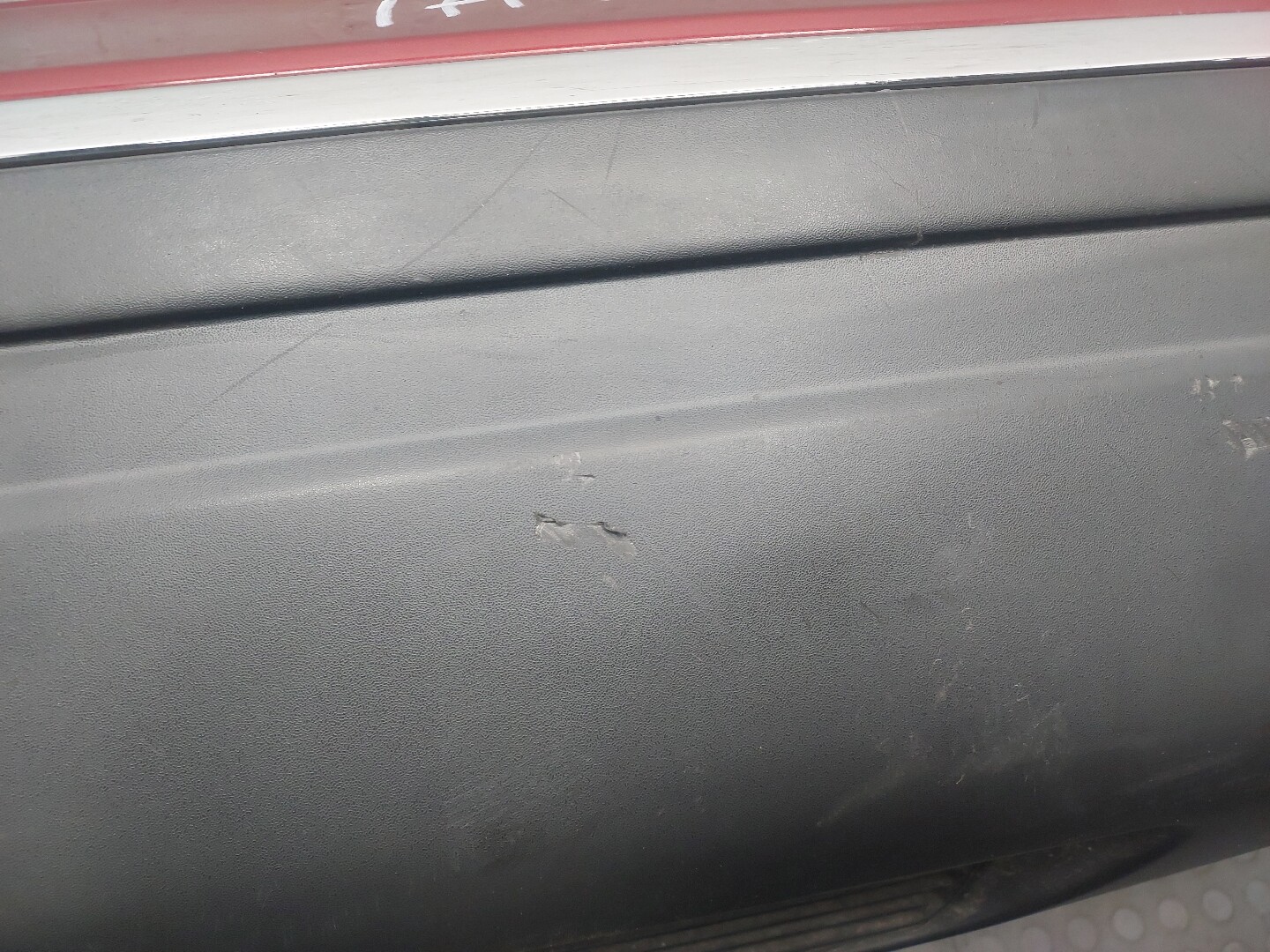 Бампер задний