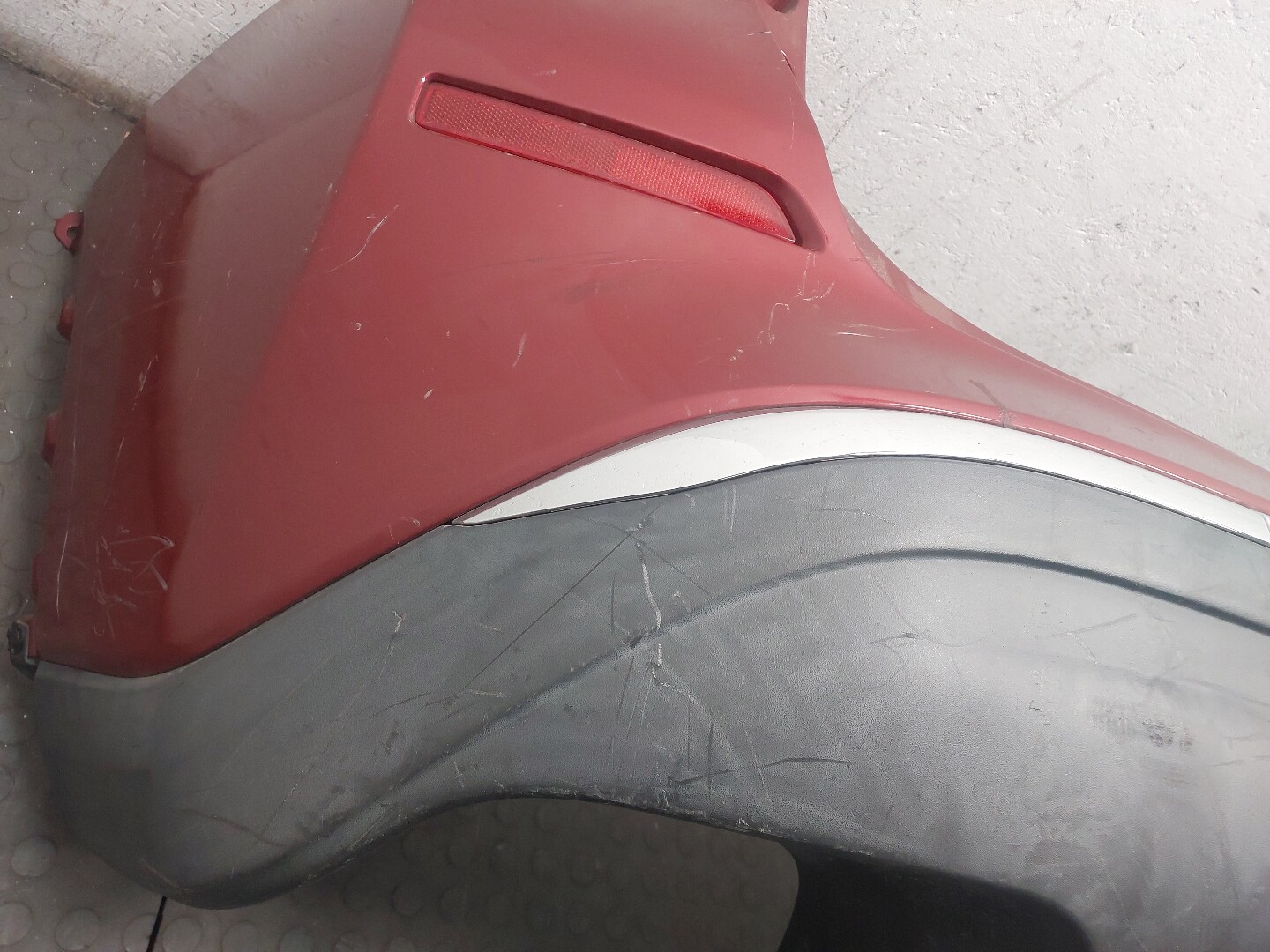 Бампер задний