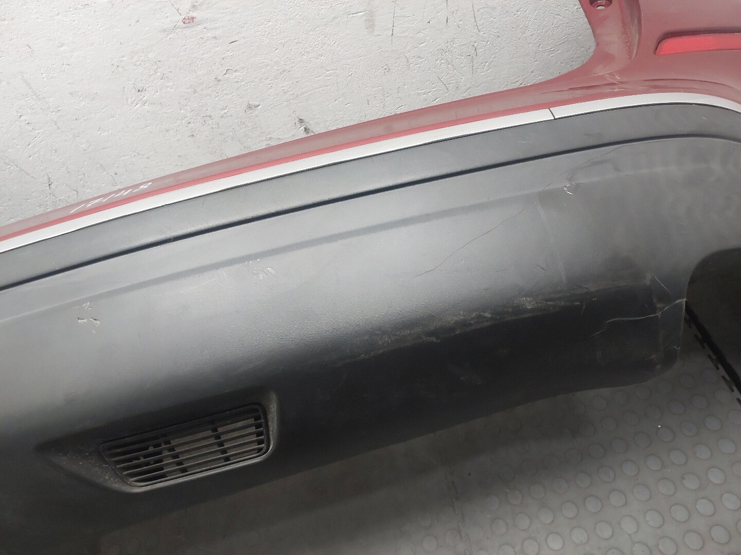 Бампер задний