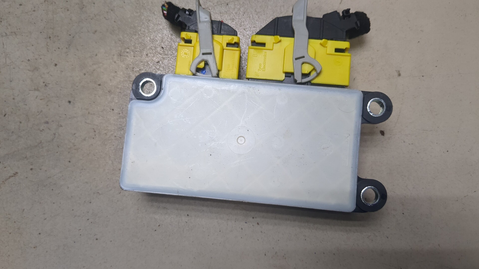 Блок управления подушек безопасности (AIR BAG)