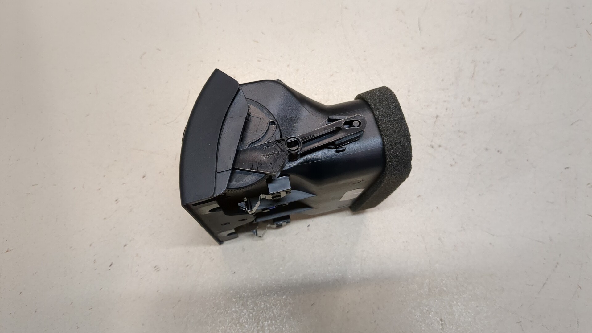 Дефлектор воздушный