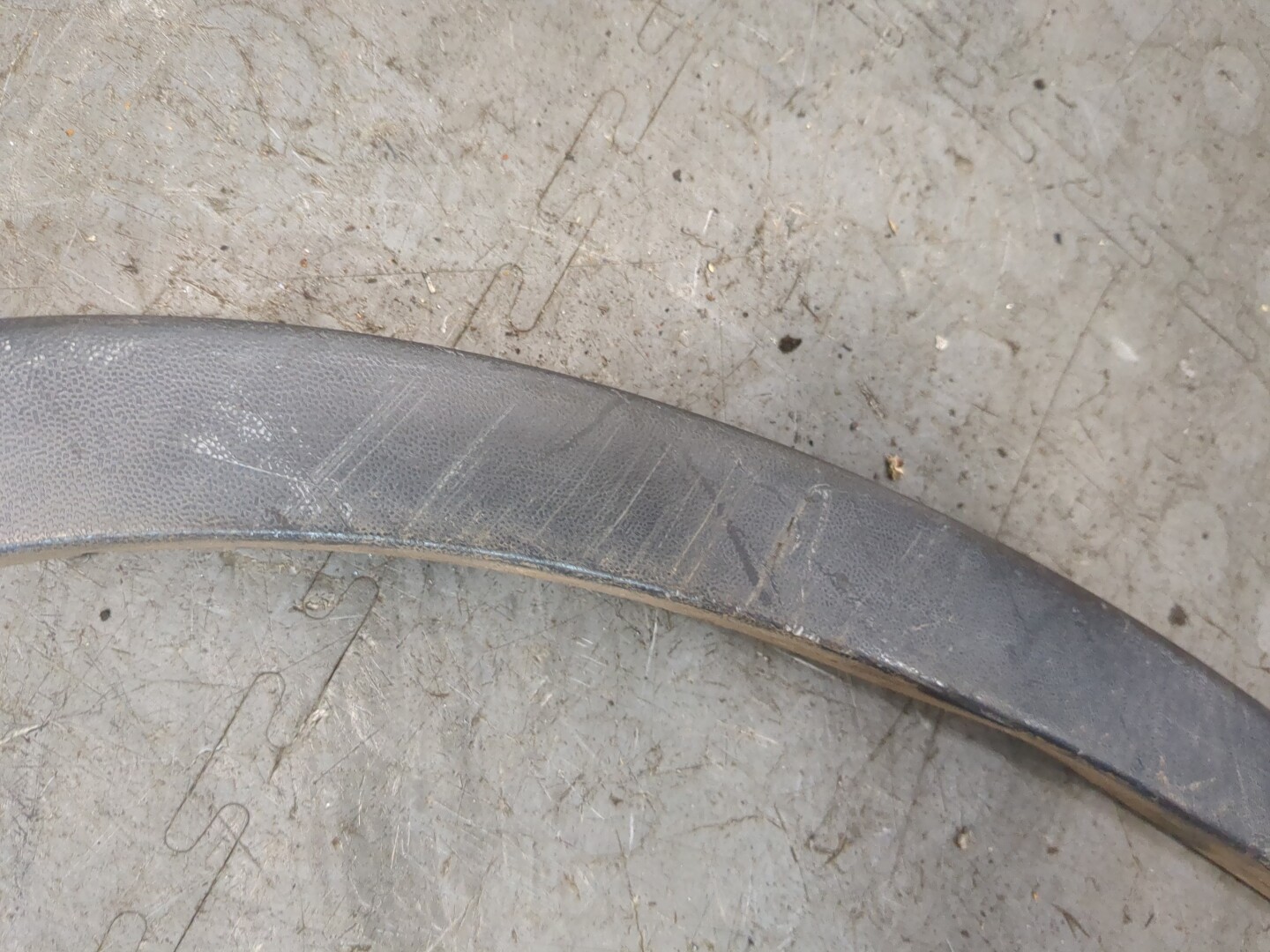 Накладка переднего крыла правого