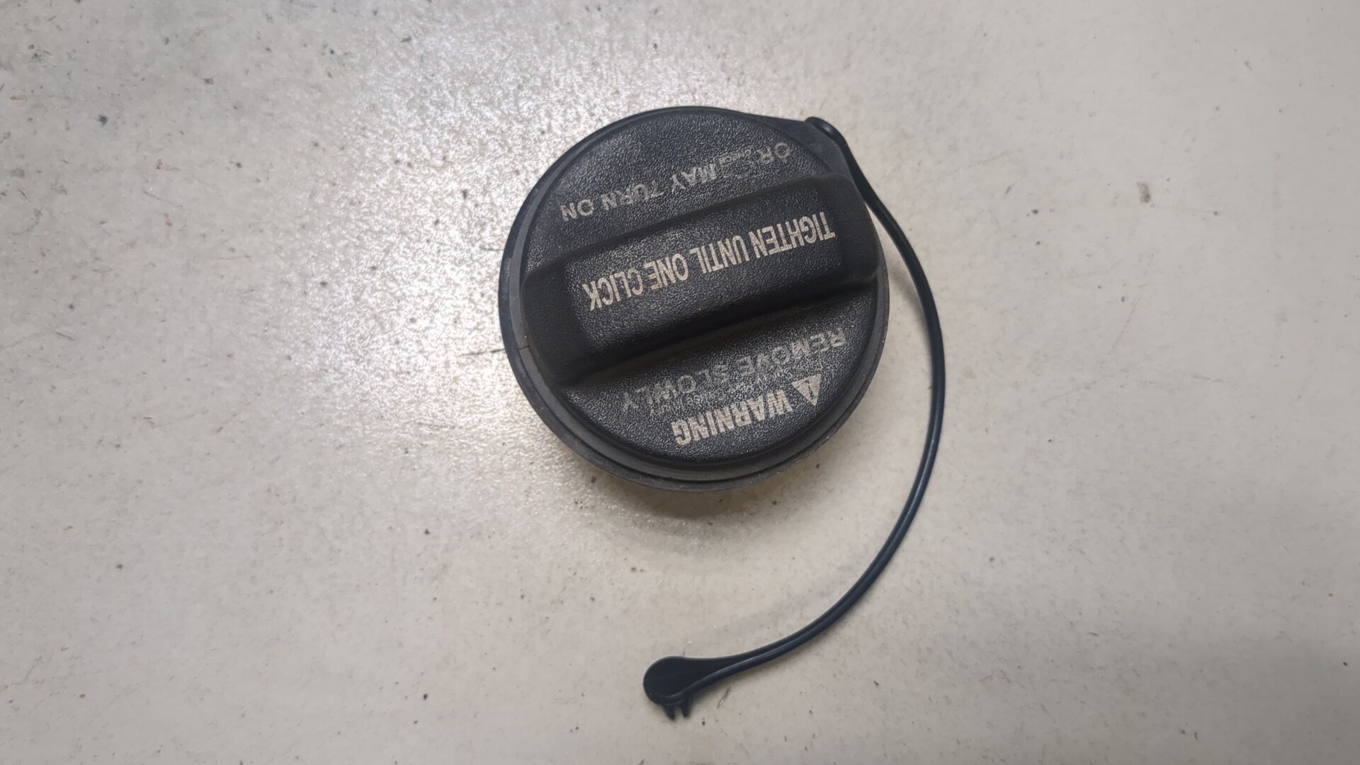 Крышка бензобака