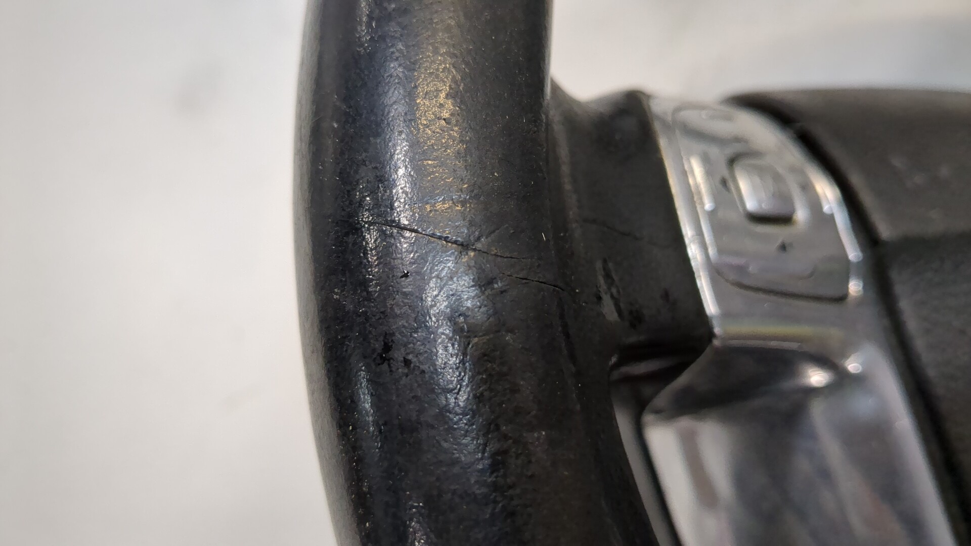 Рулевое колесо (руль)