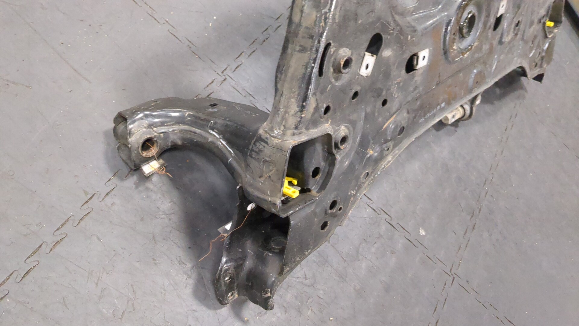 Балка подмоторная