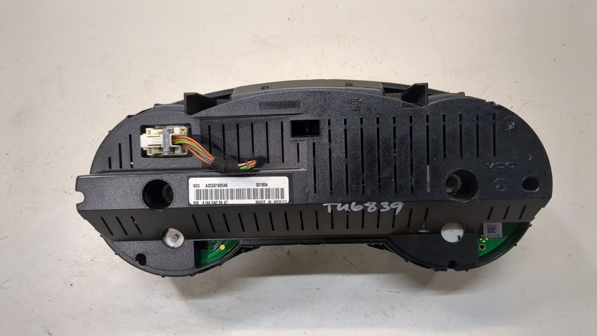 Панель приборов