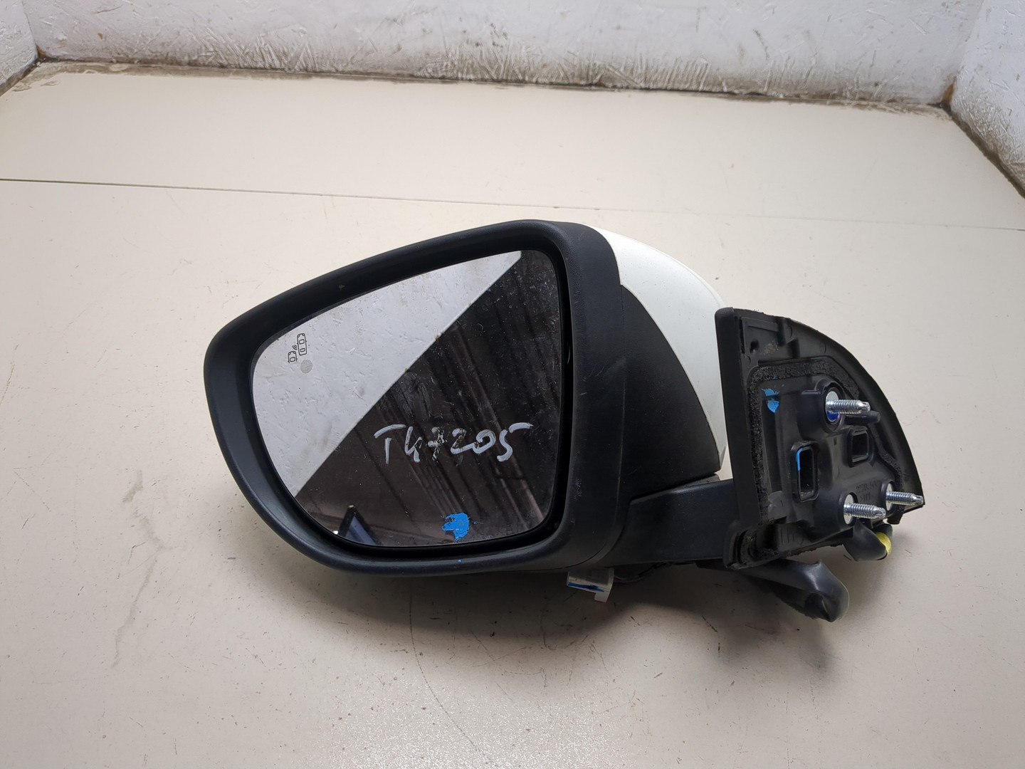 Зеркало левое электрическое