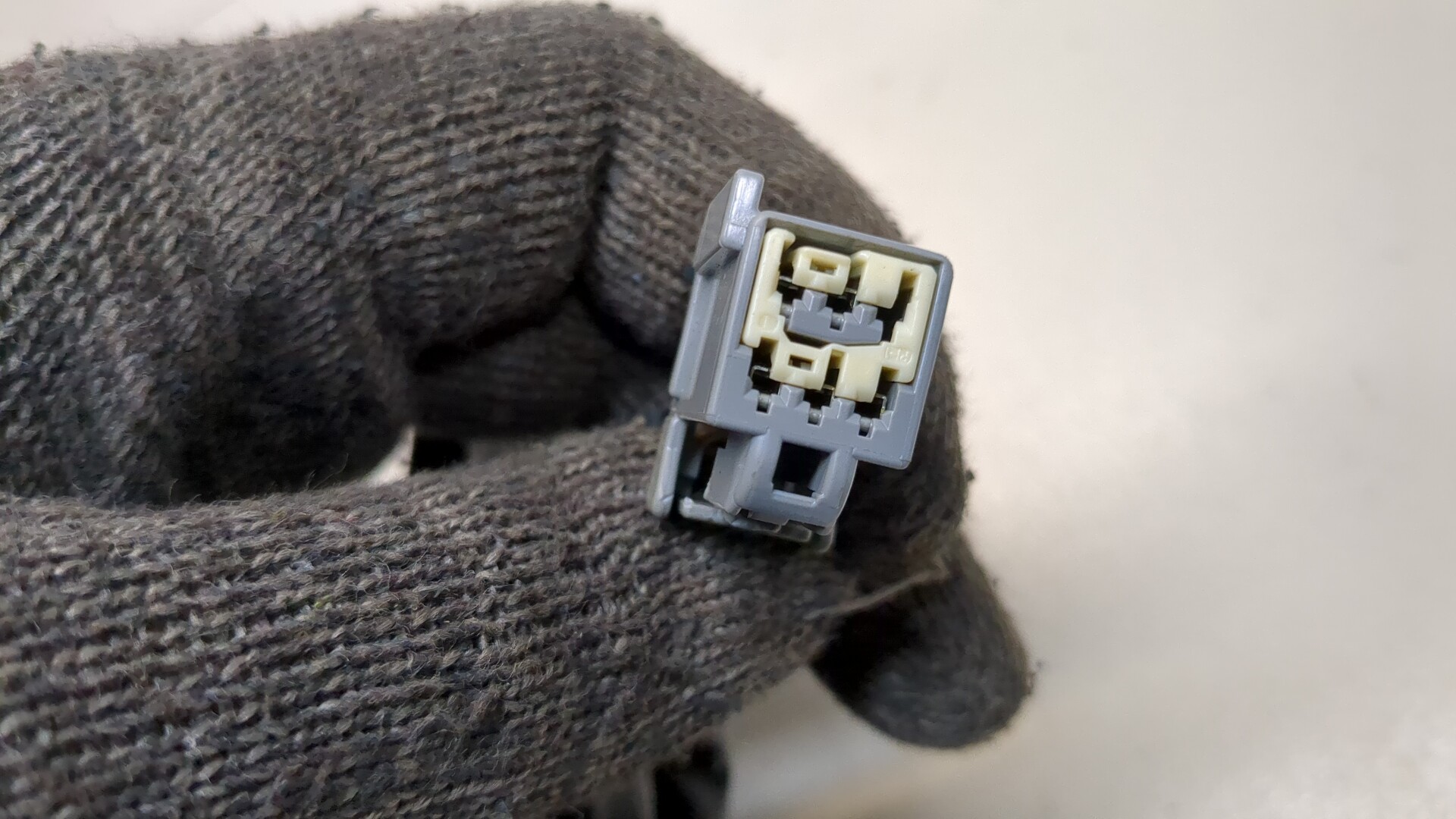 Зеркало правое электрическое