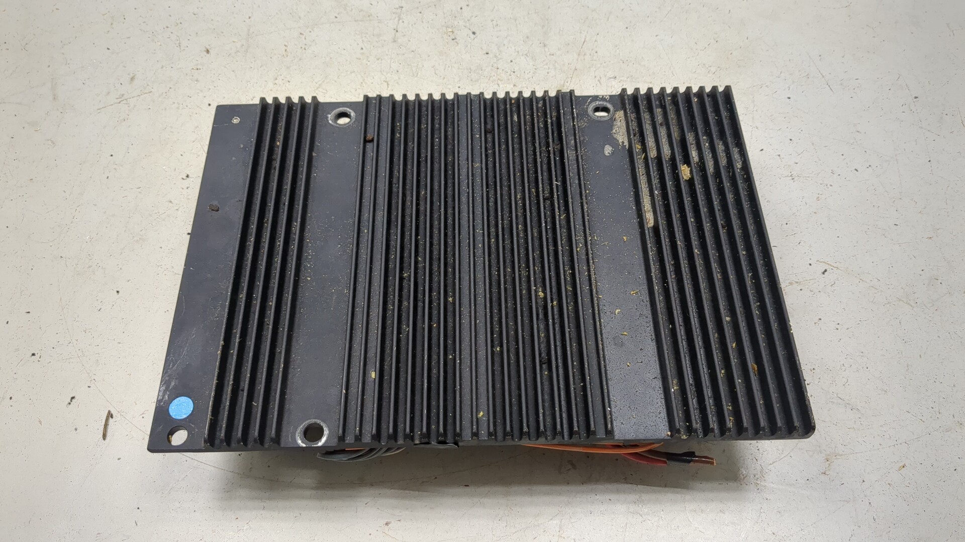 Усилитель акустической системы