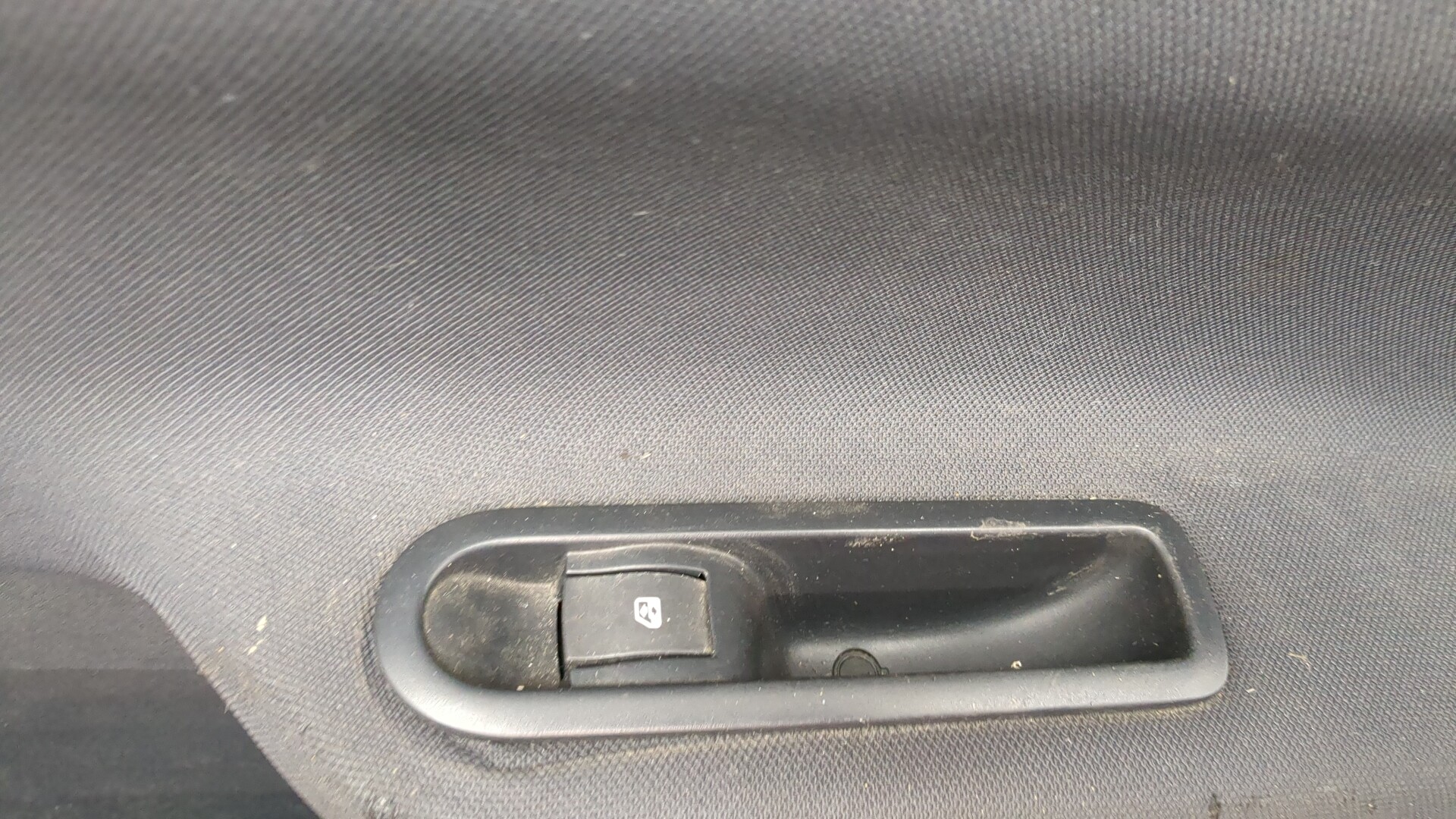 Дверь задняя правая