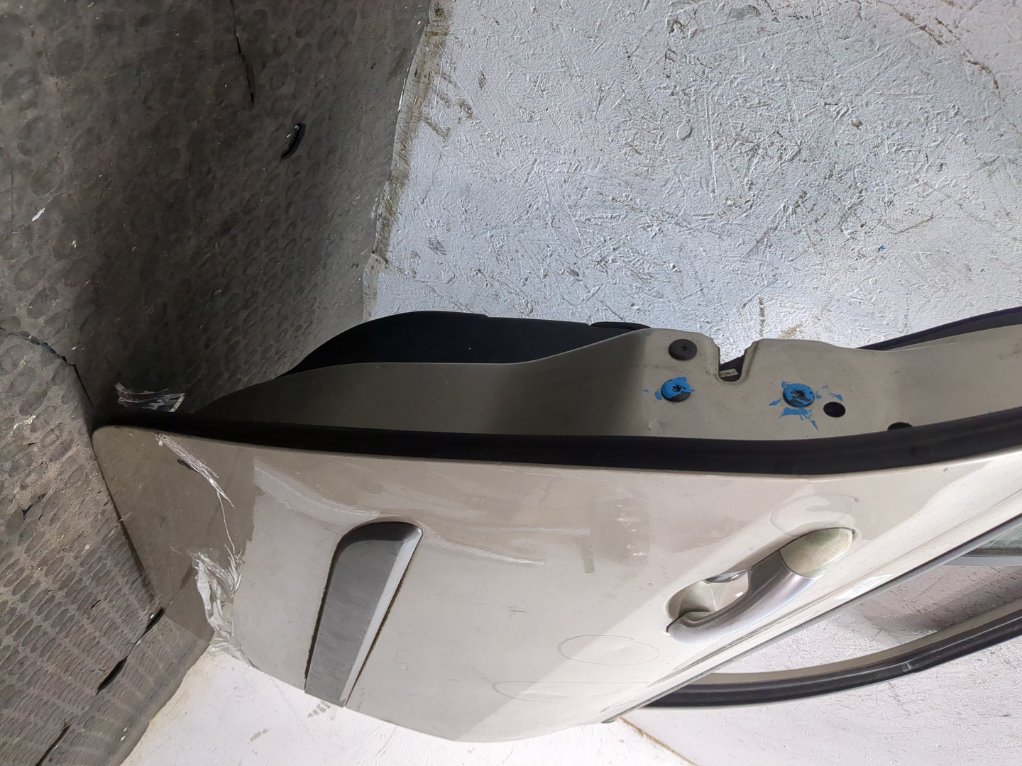 Дверь задняя правая