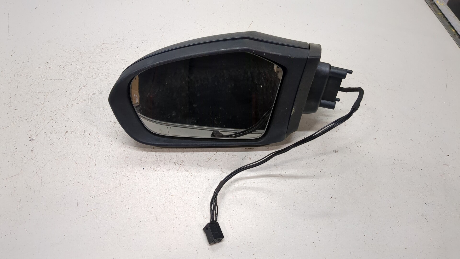 Зеркало левое электрическое