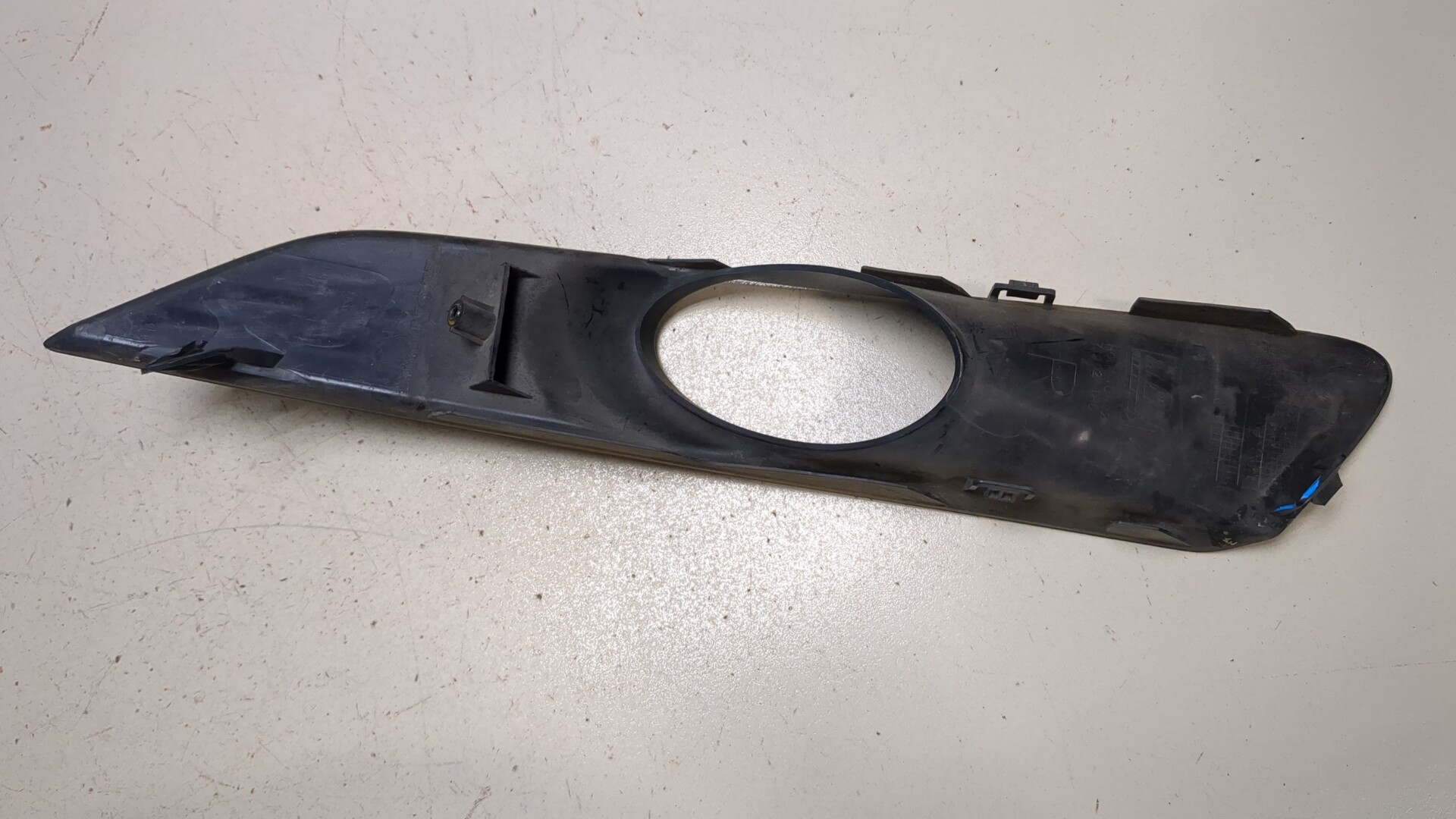 Решетка в бампер правая