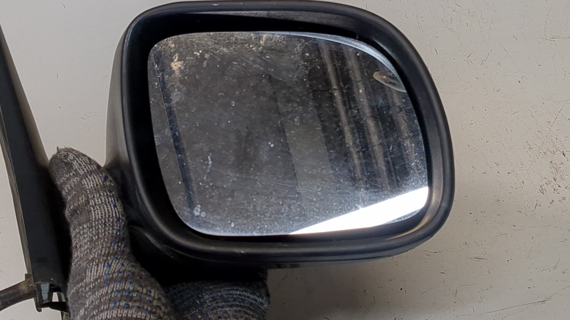 Зеркало правое электрическое