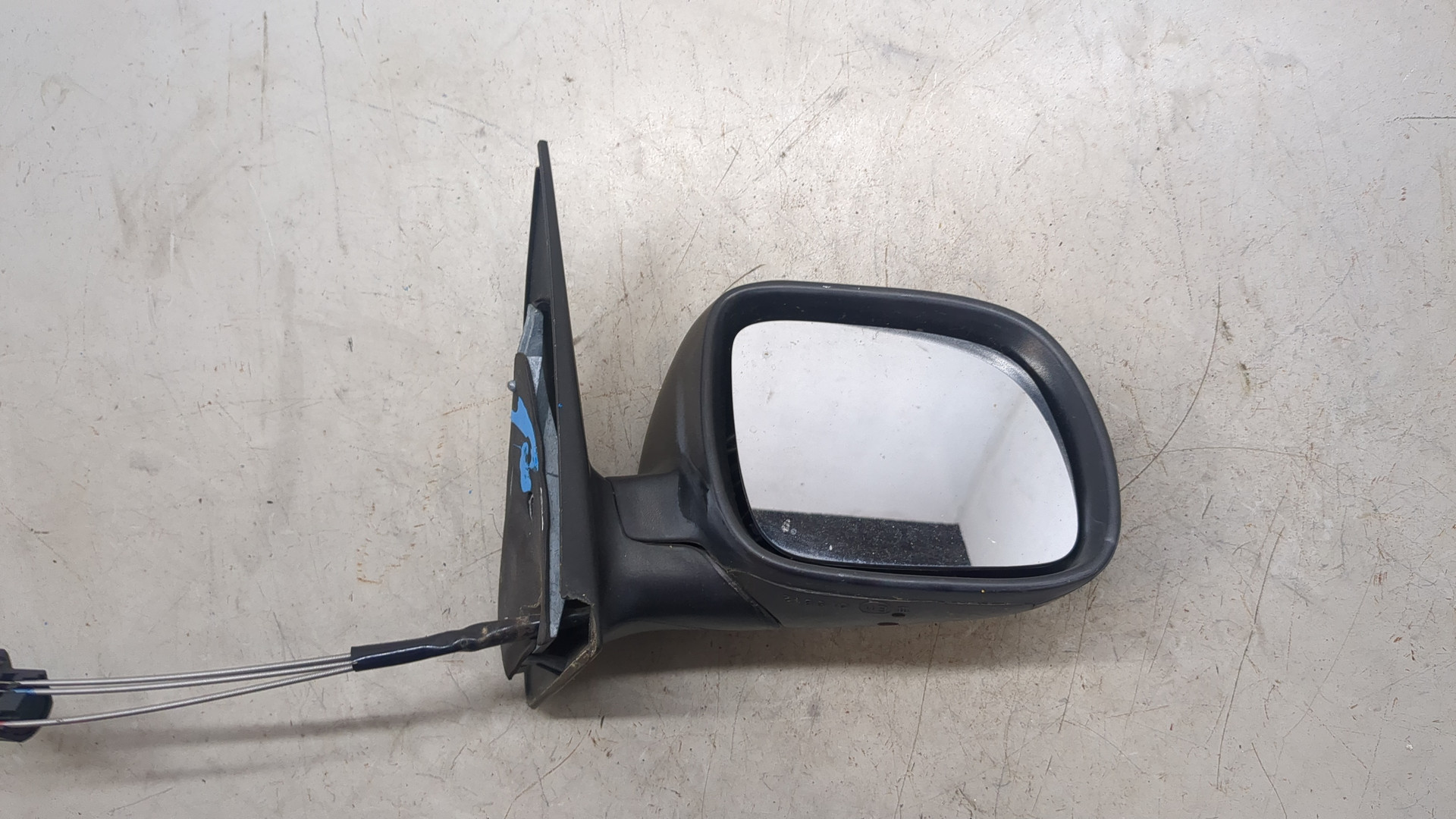 Зеркало правое электрическое