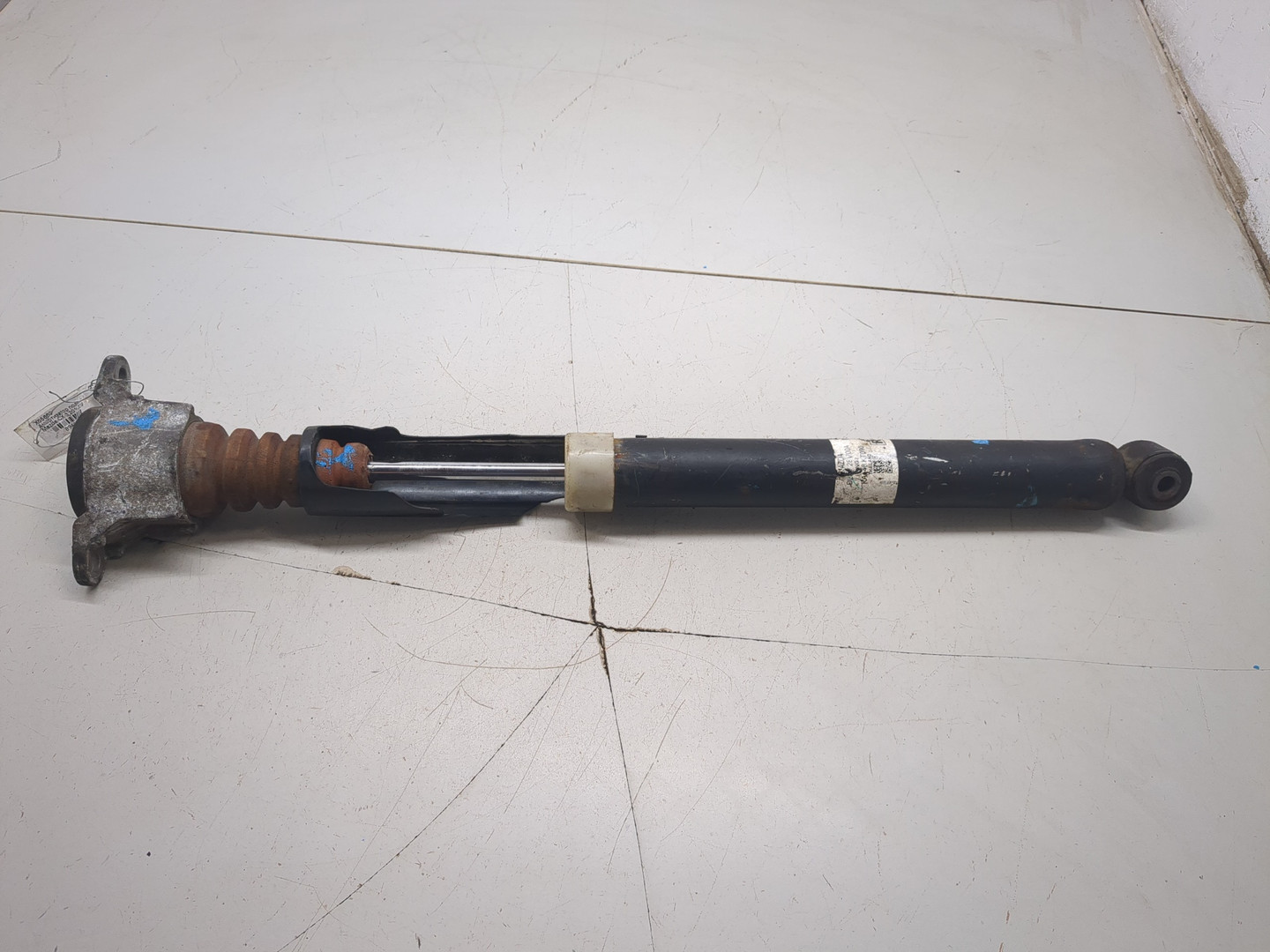 Амортизатор задний (стойка)