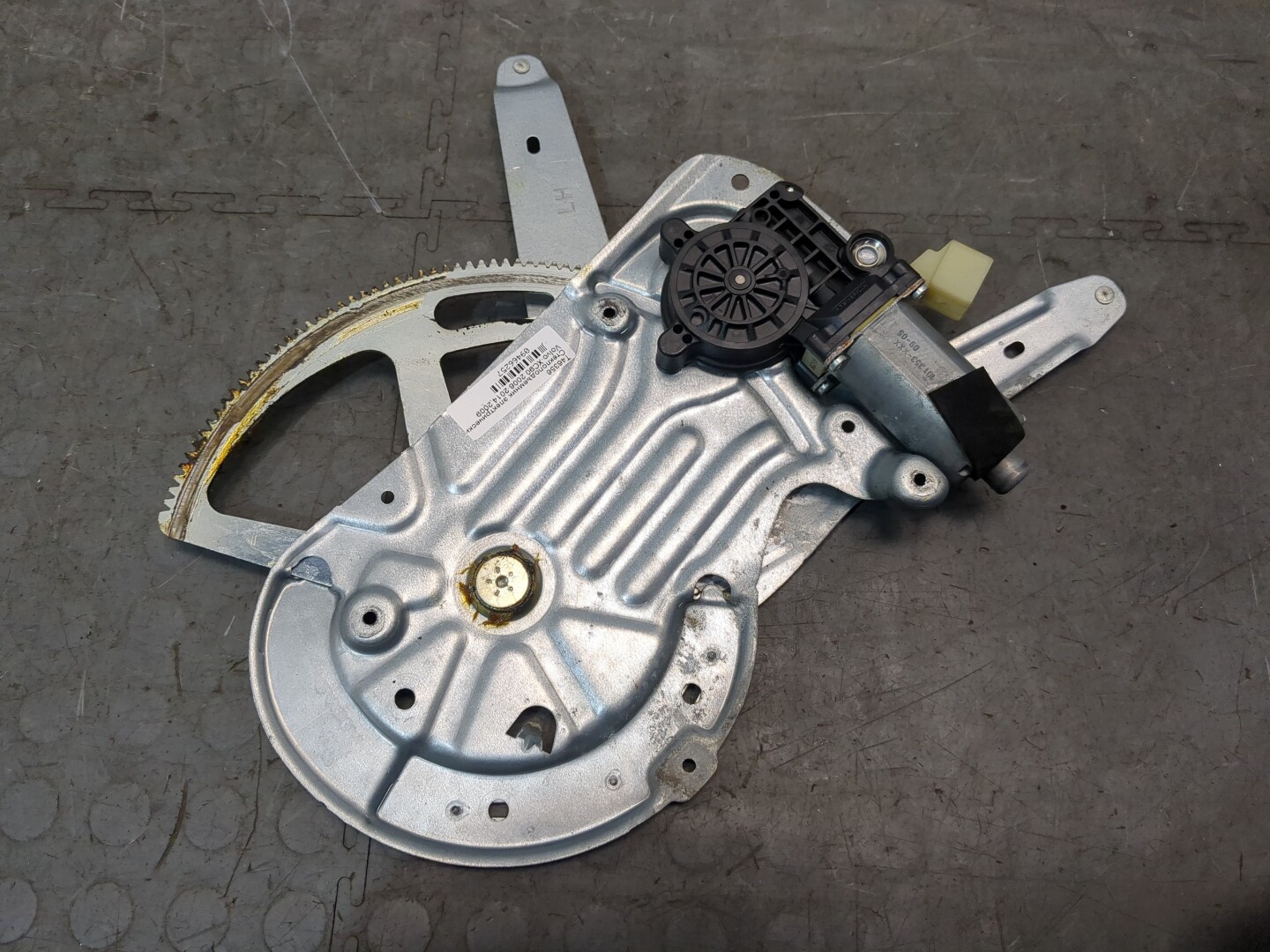 Стеклоподъемник электр. передний левый