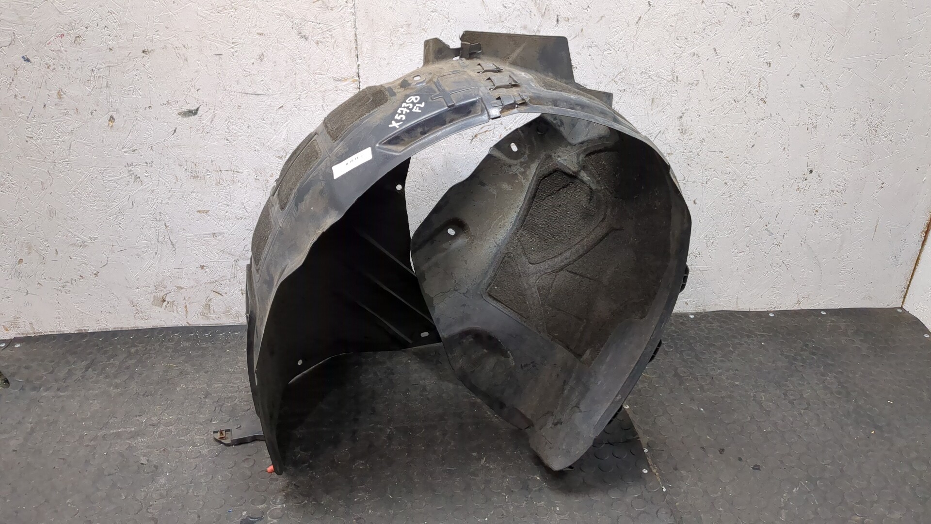 Локер передний левый