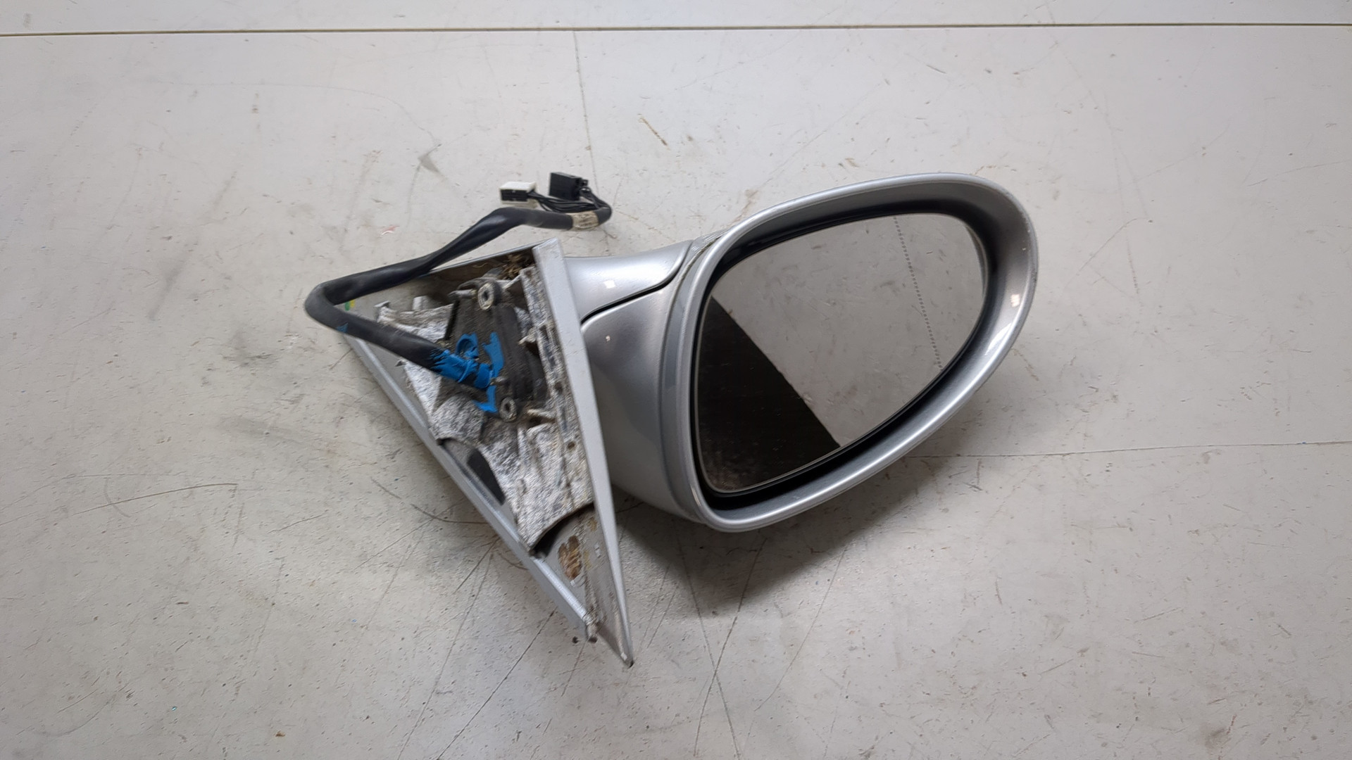 Зеркало левое электрическое