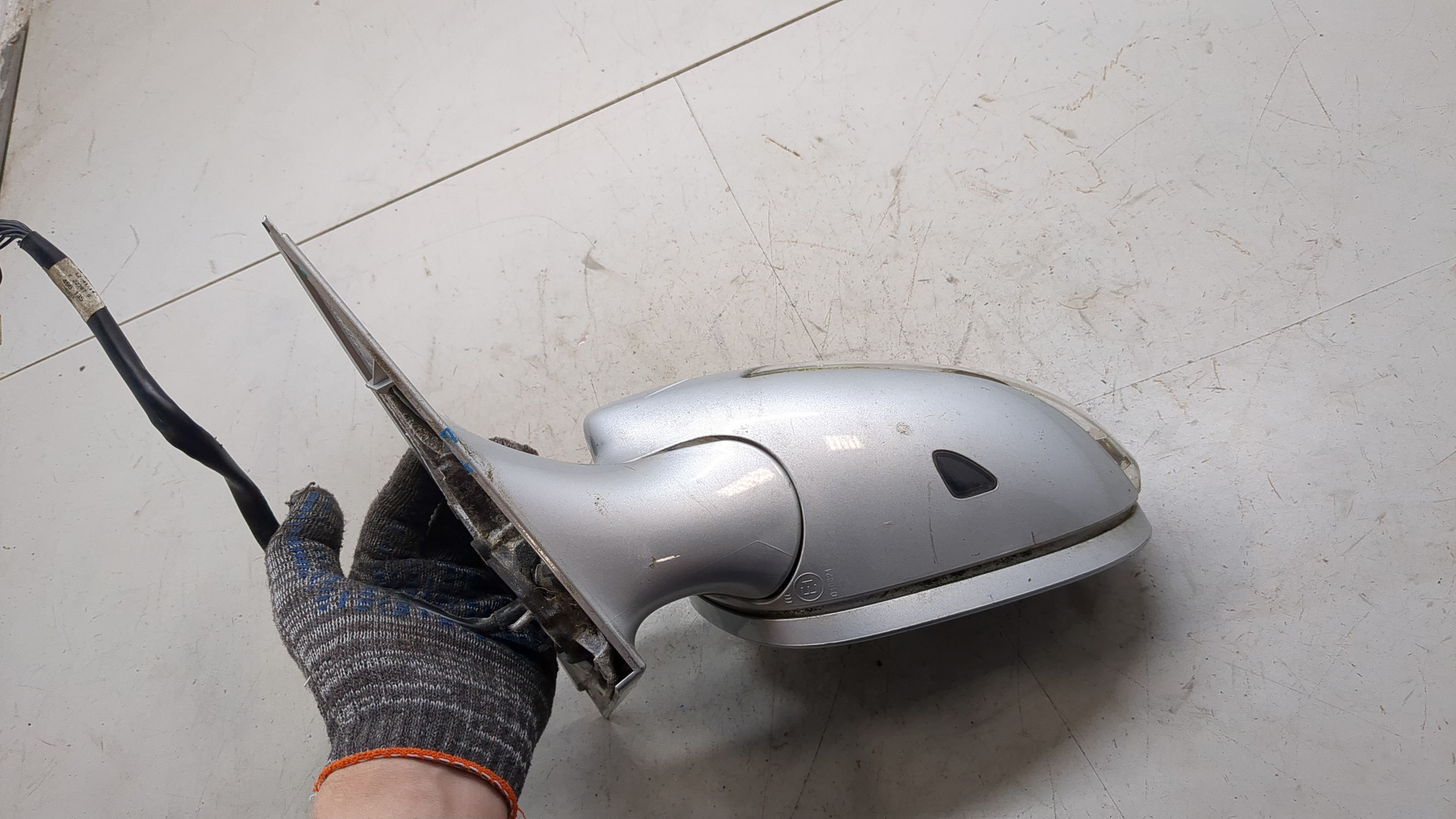 Зеркало левое электрическое