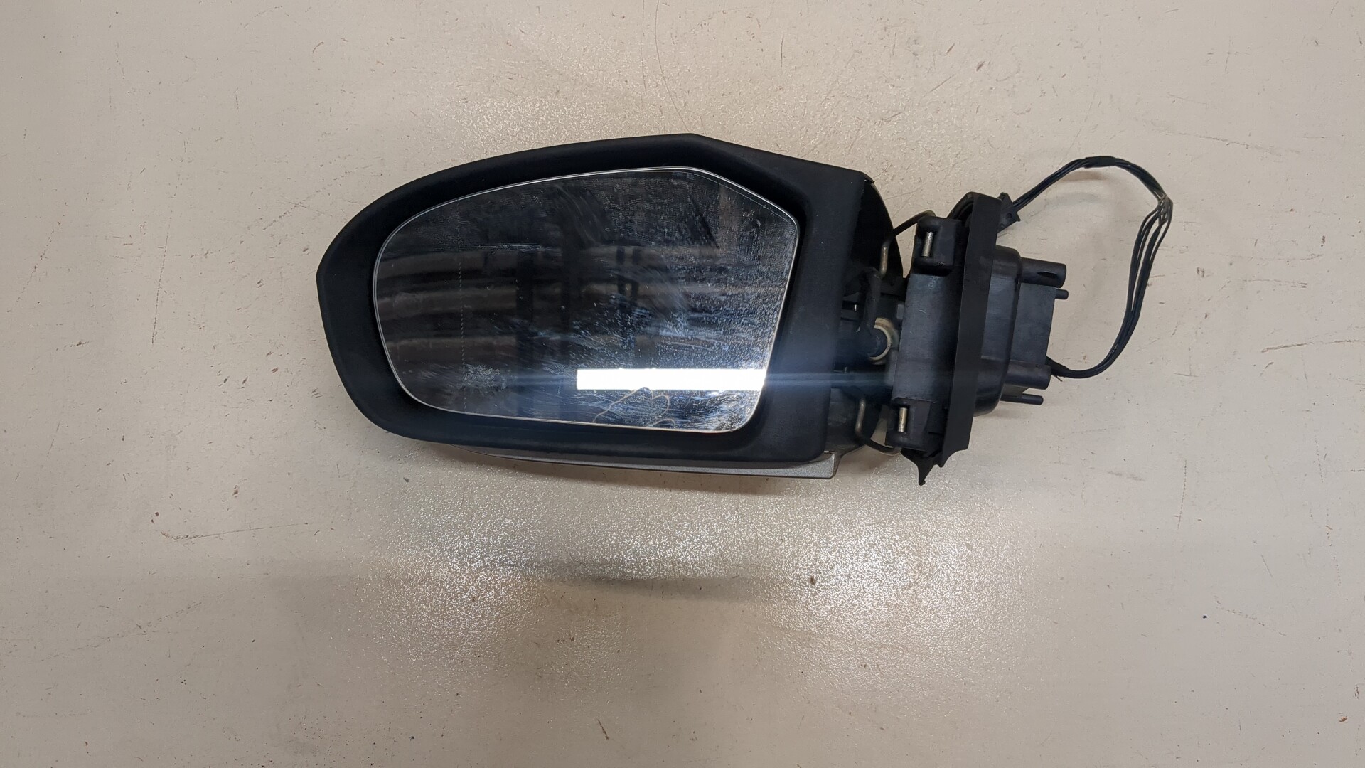 Зеркало левое электрическое