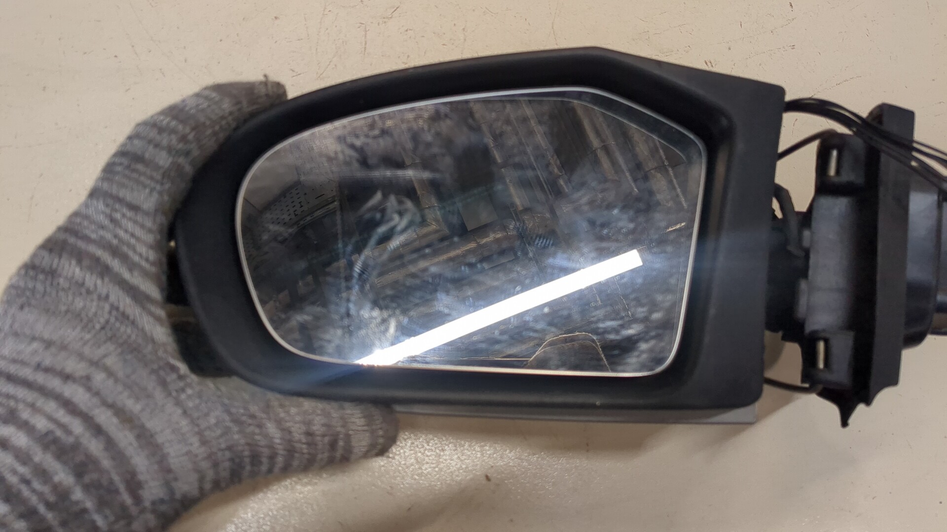 Зеркало левое электрическое