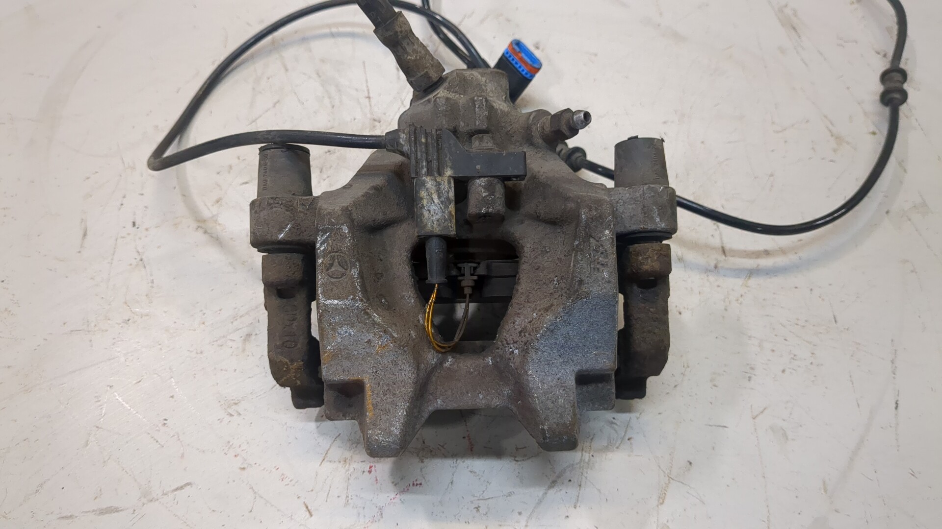 Суппорт задний правый