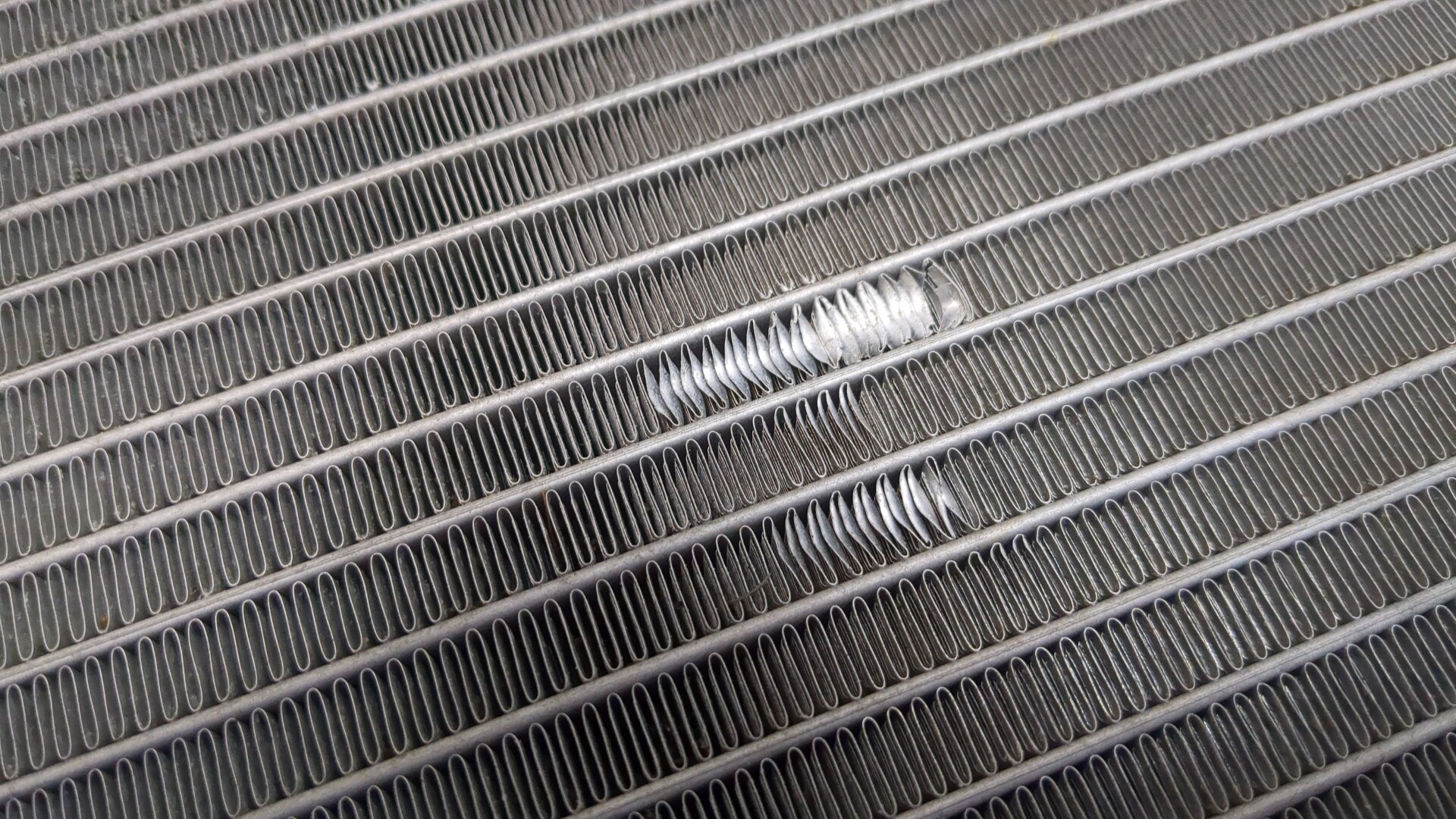 Радиатор охлаждения двигателя основной