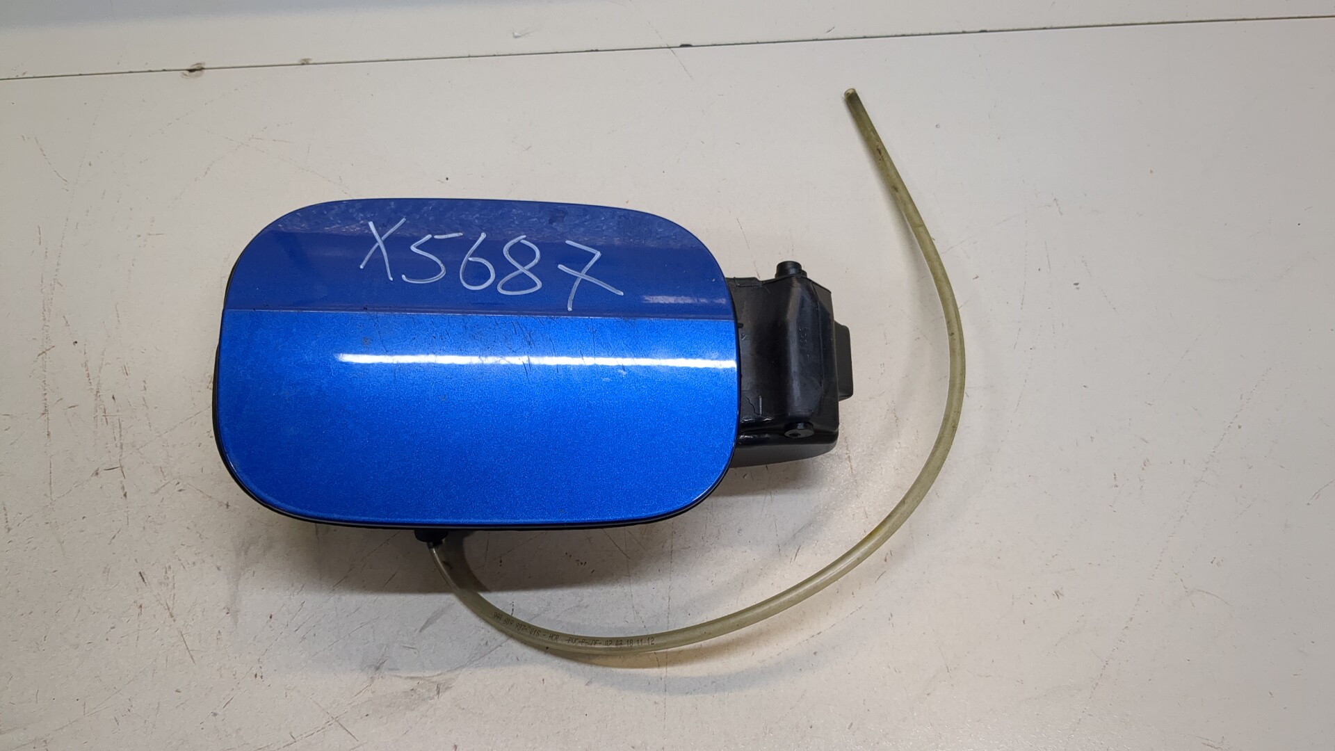 Лючок бензобака