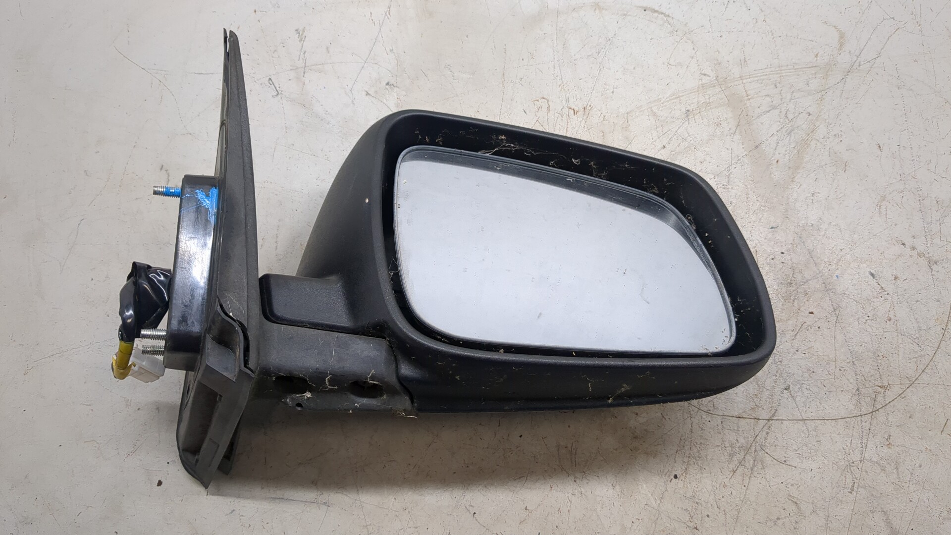 Зеркало правое электрическое