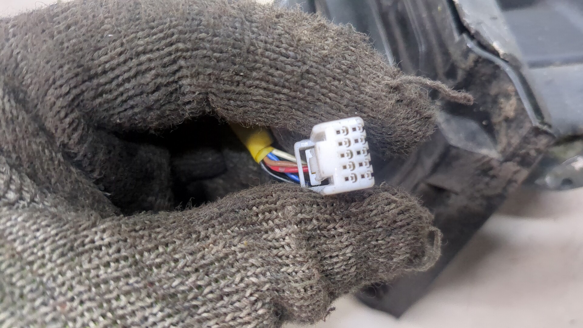 Зеркало правое электрическое