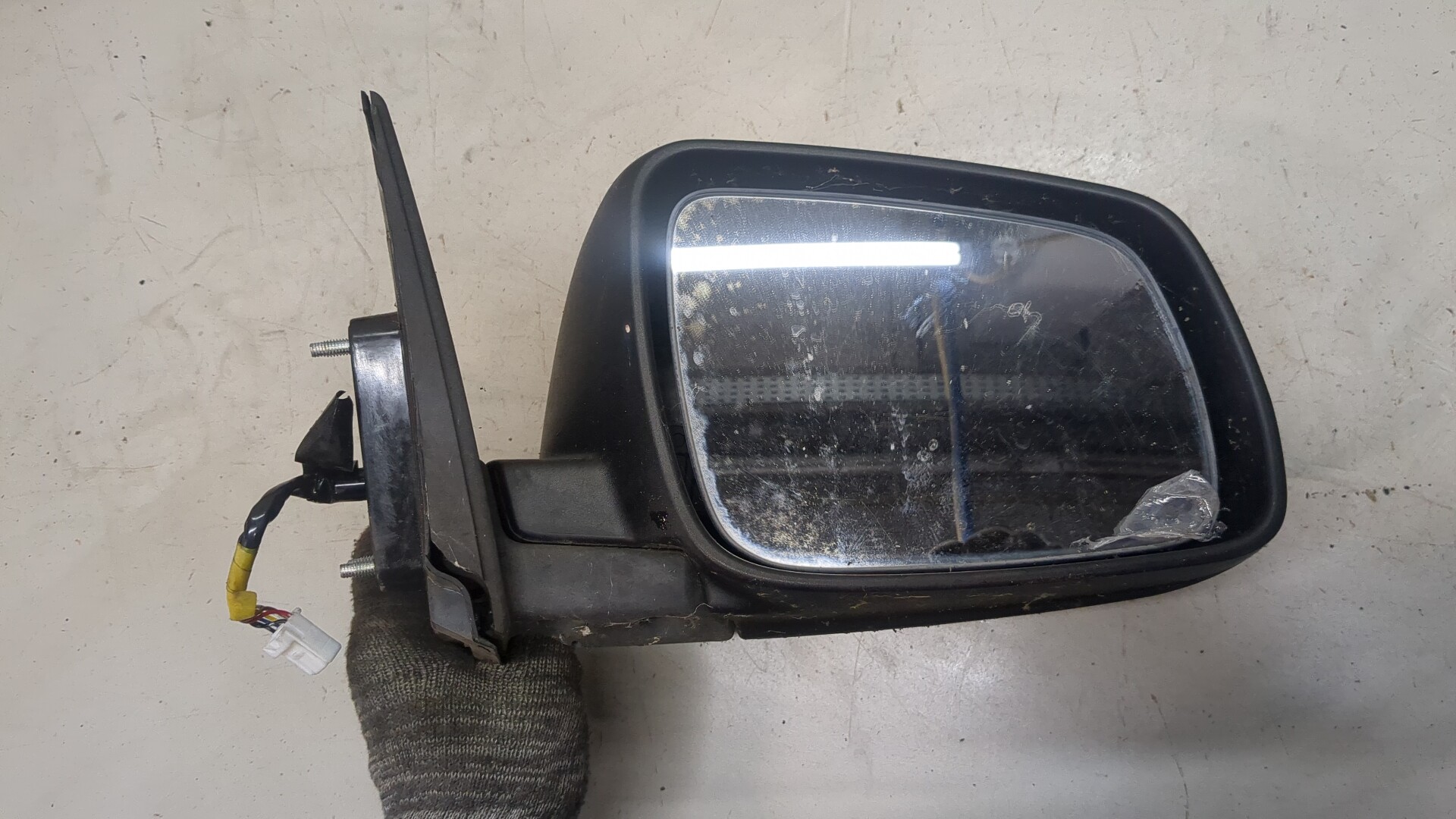 Зеркало правое электрическое