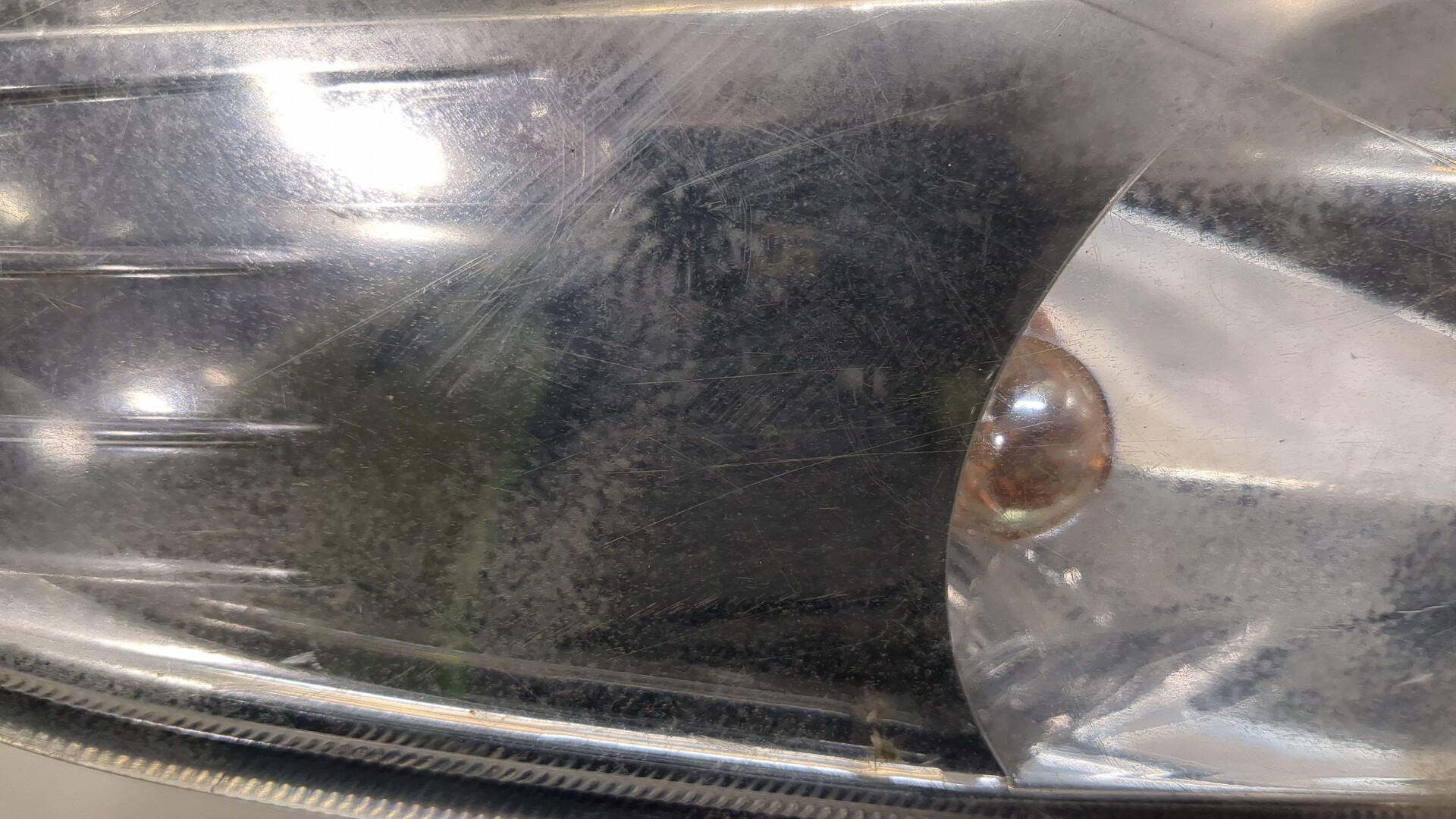 Фара правая