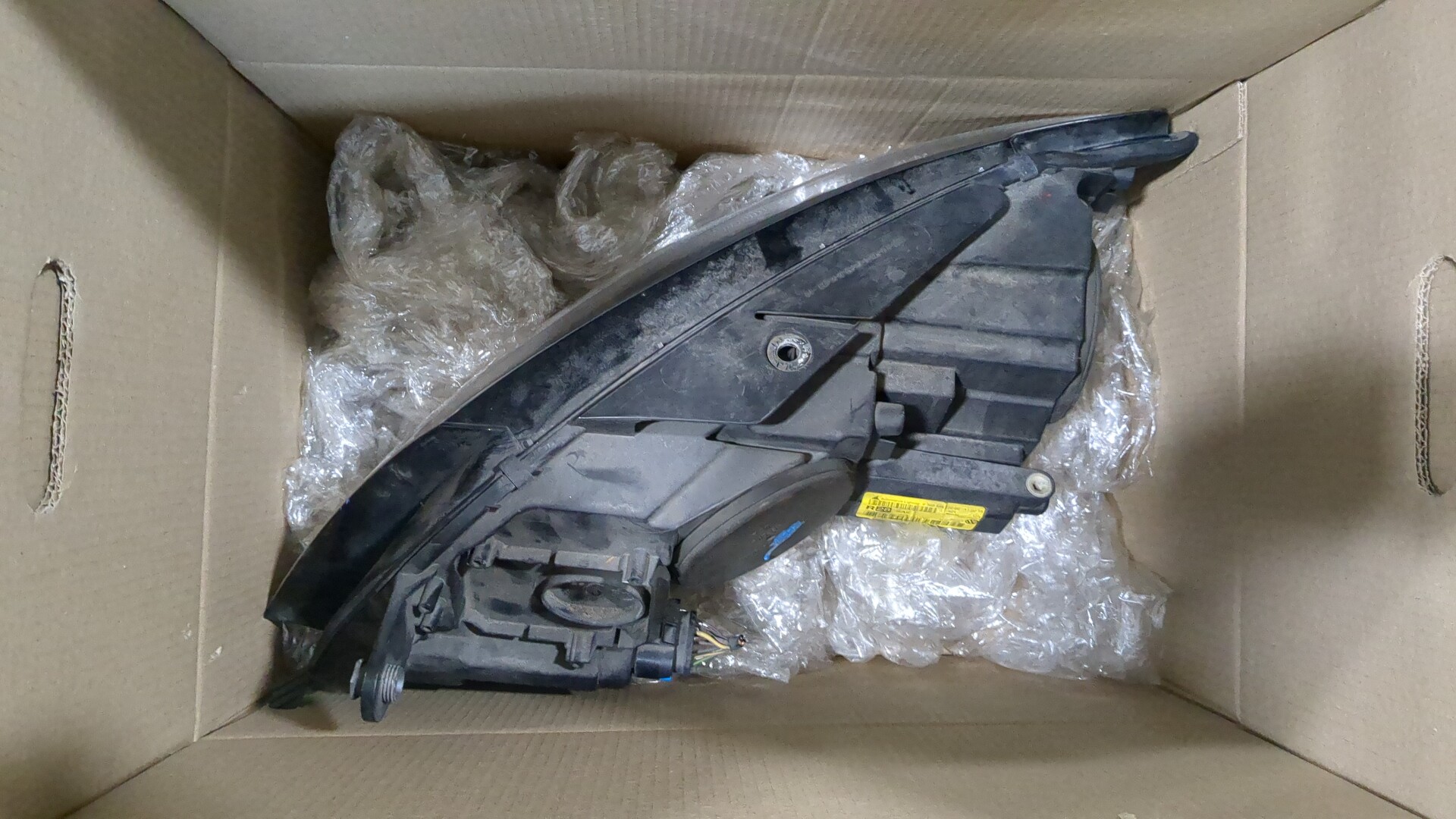 Фара правая