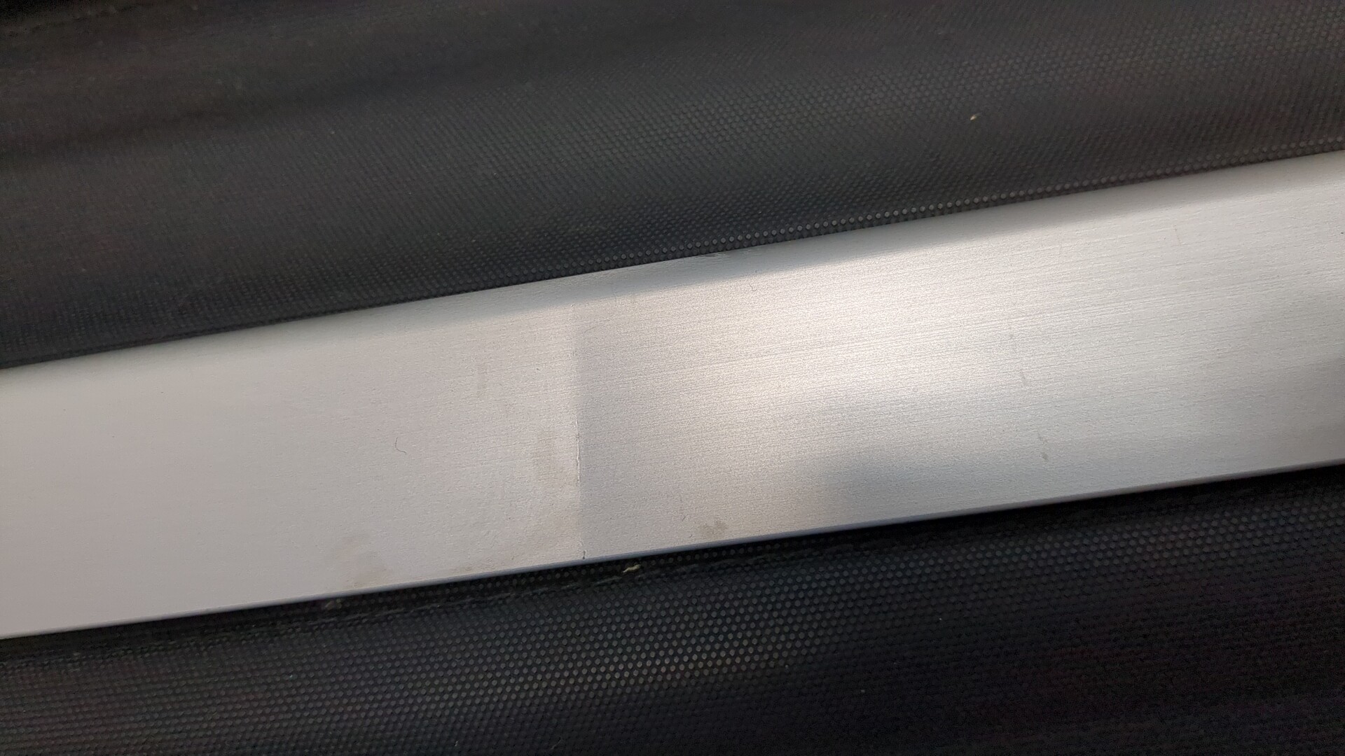 Шторка багажника