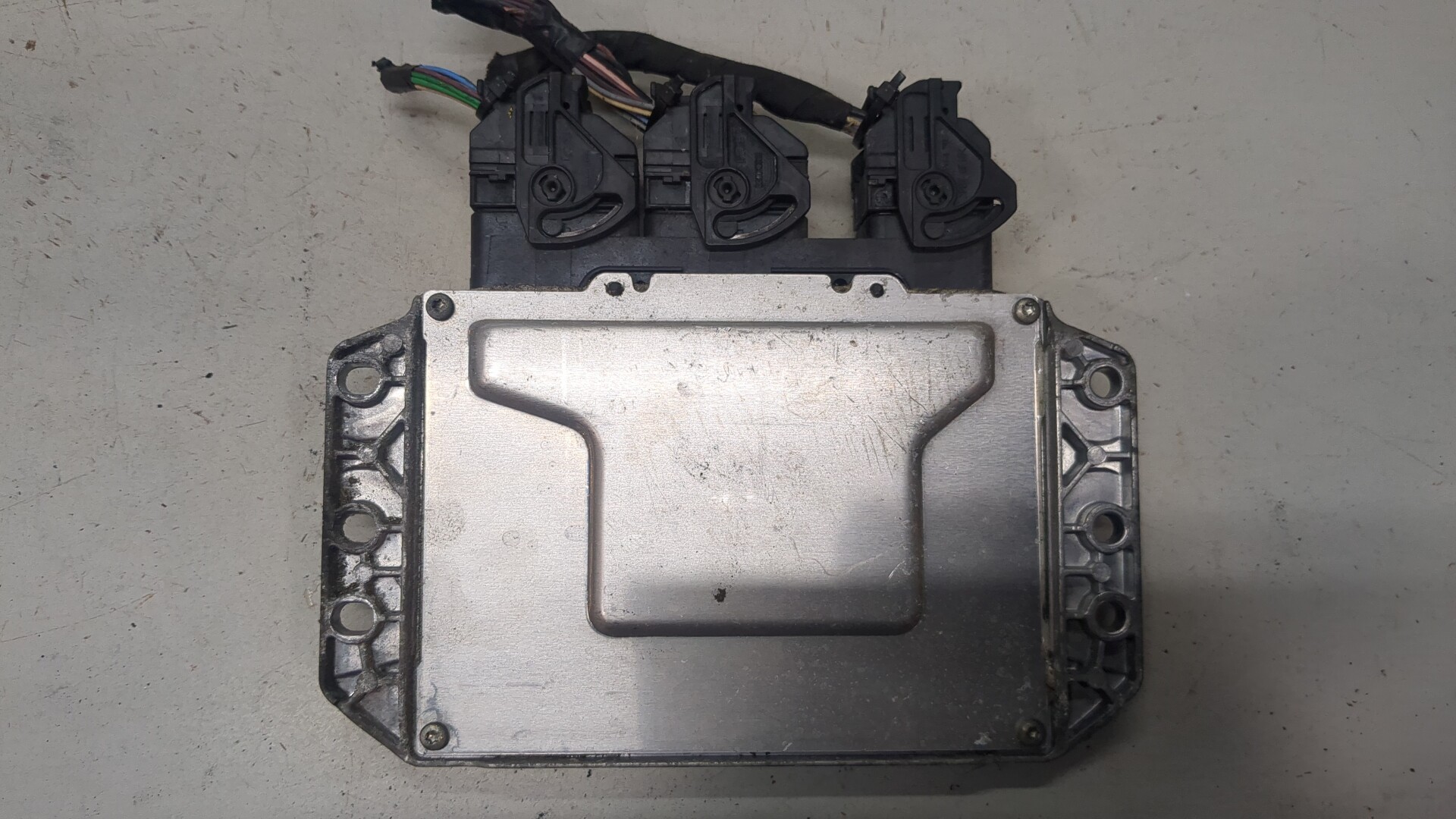 Блок управления двигателем