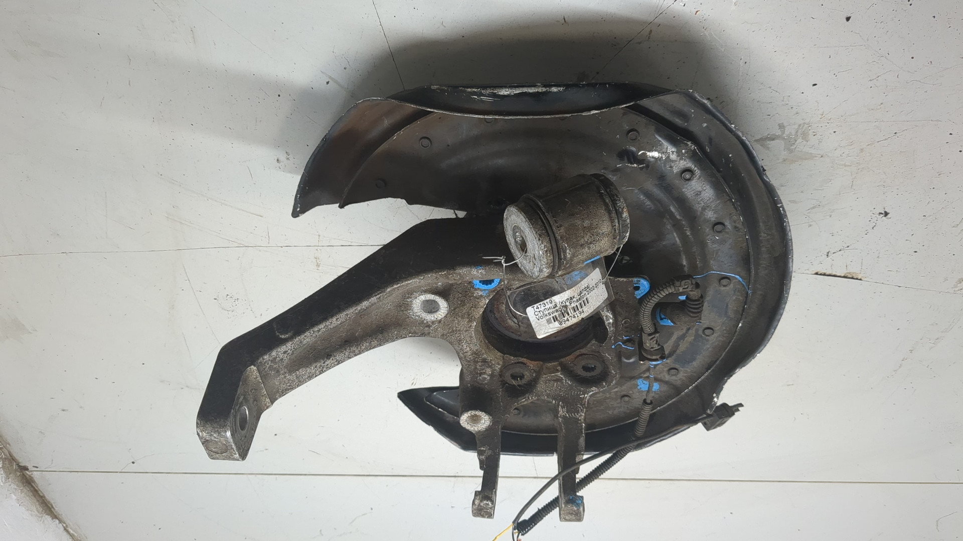 Кулак поворотный задний правый