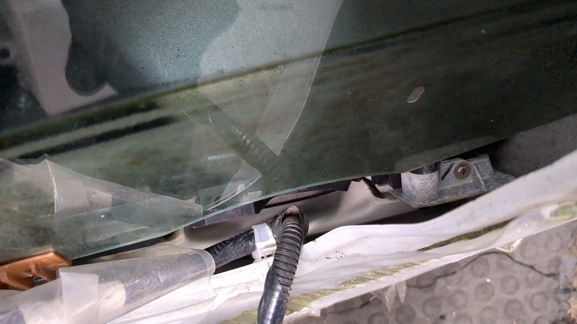 Дверь передняя правая